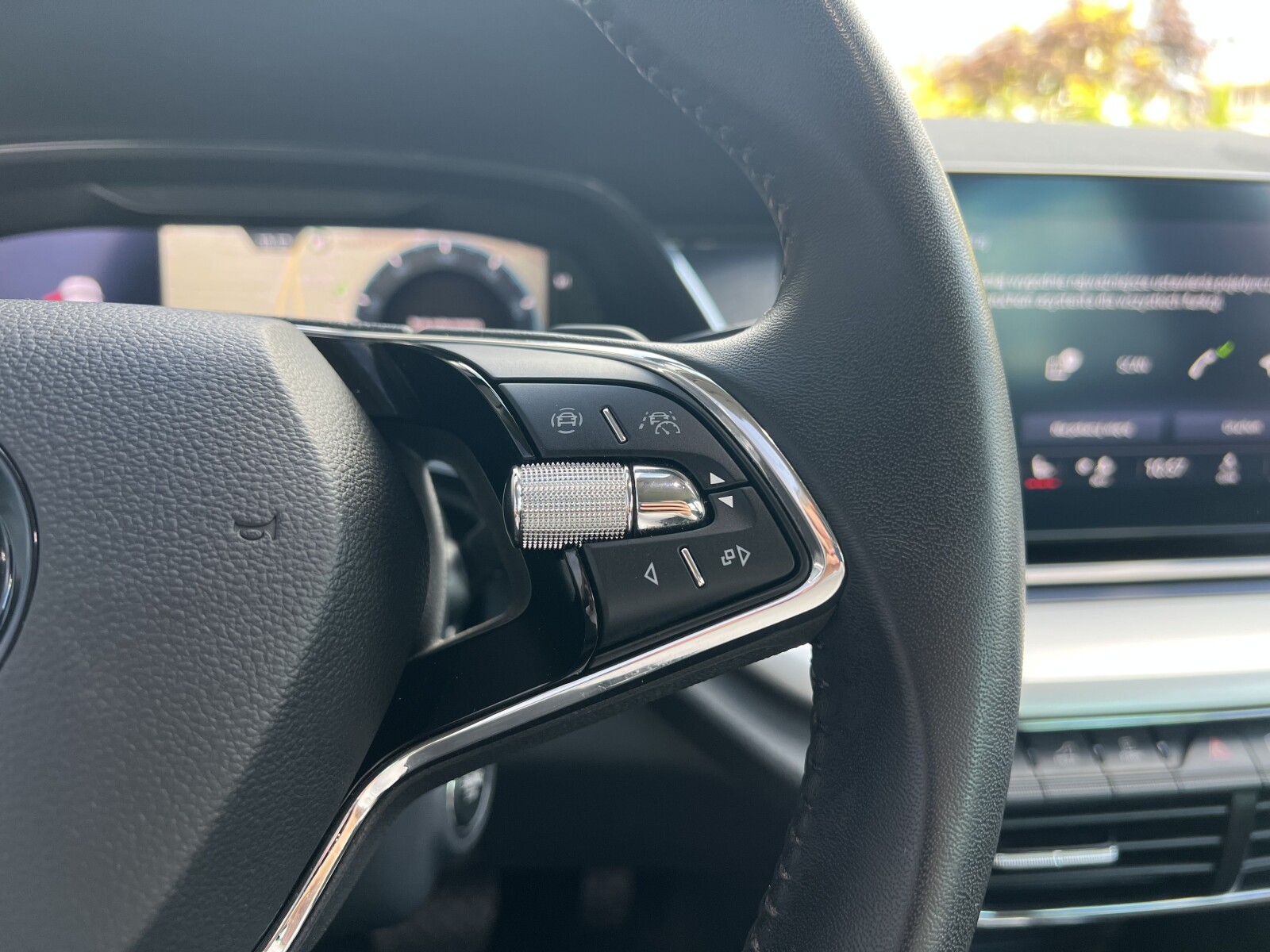 Škoda Octavia Combi - zdjęcie 22
