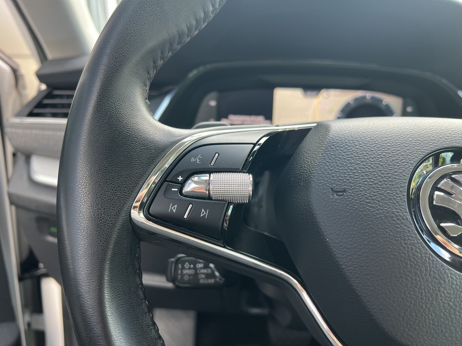 Škoda Octavia Combi - zdjęcie 21