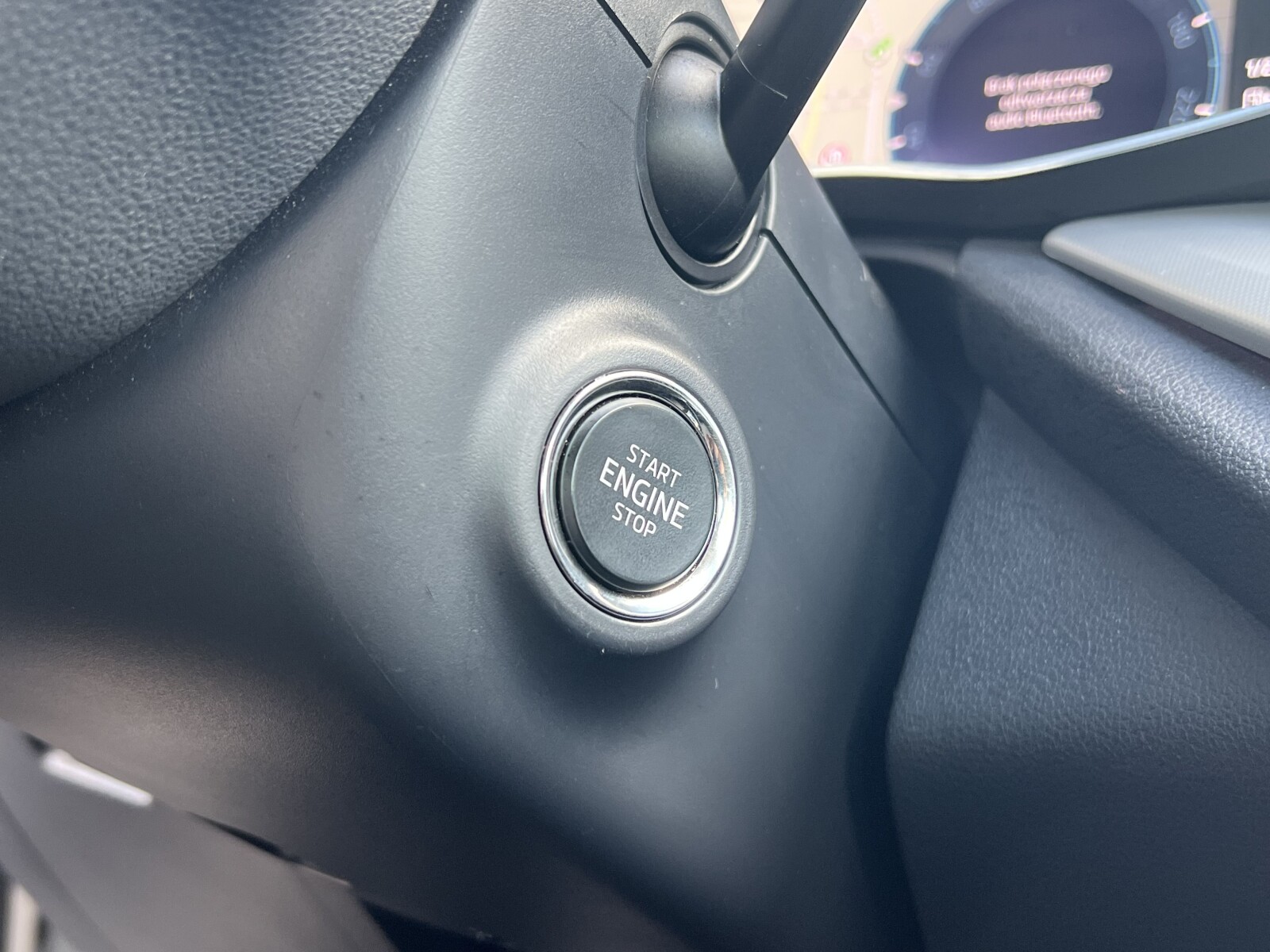 Škoda Octavia Combi - zdjęcie 24