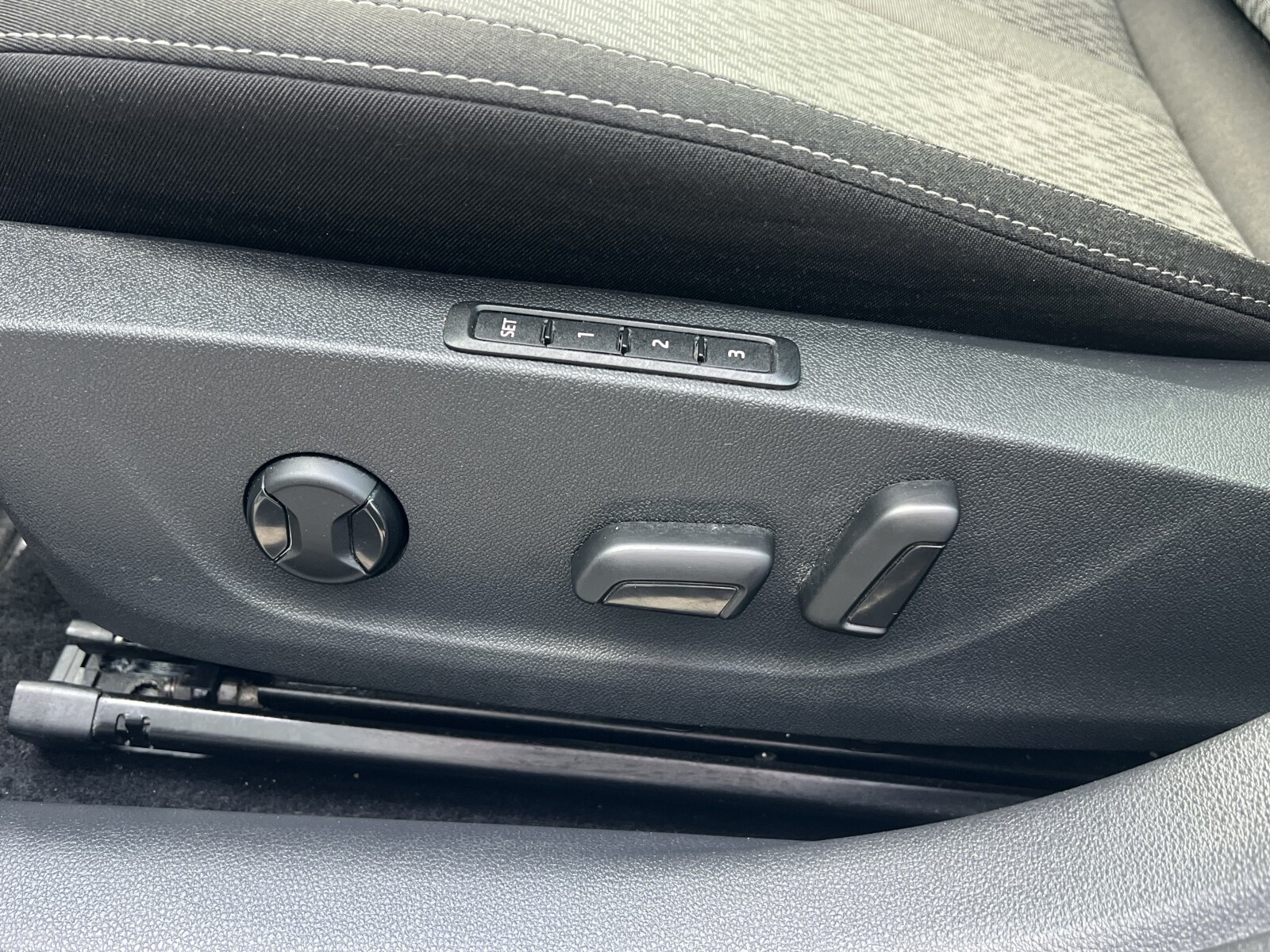 Škoda Octavia Combi - zdjęcie 11