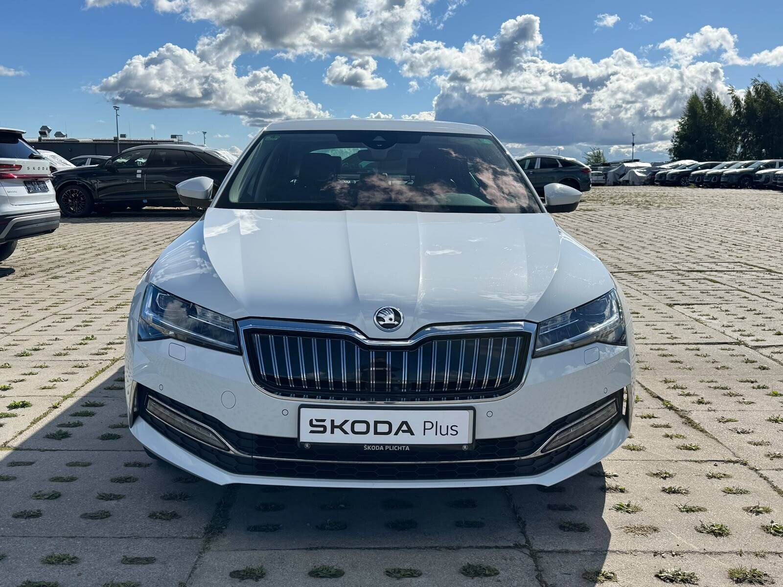 Škoda Superb - zdjęcie 5