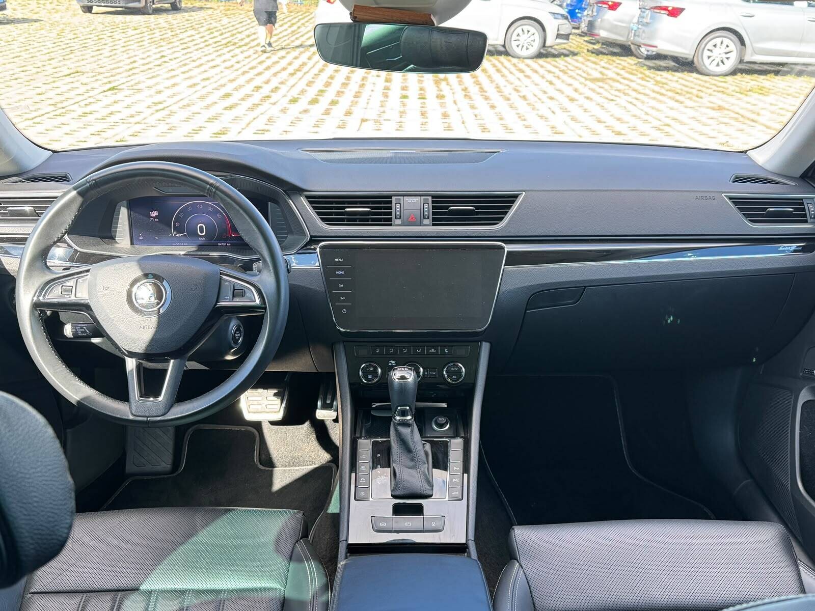 Škoda Superb - zdjęcie 8