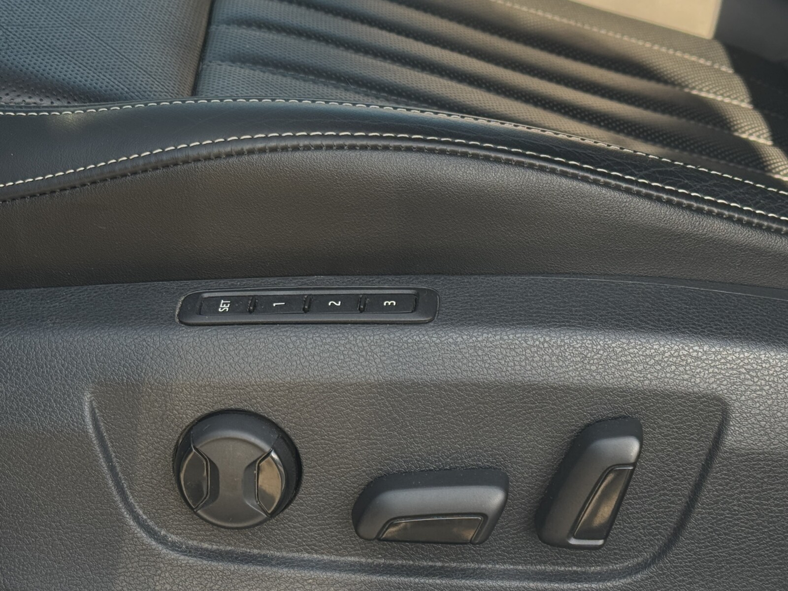 Škoda Superb - zdjęcie 26