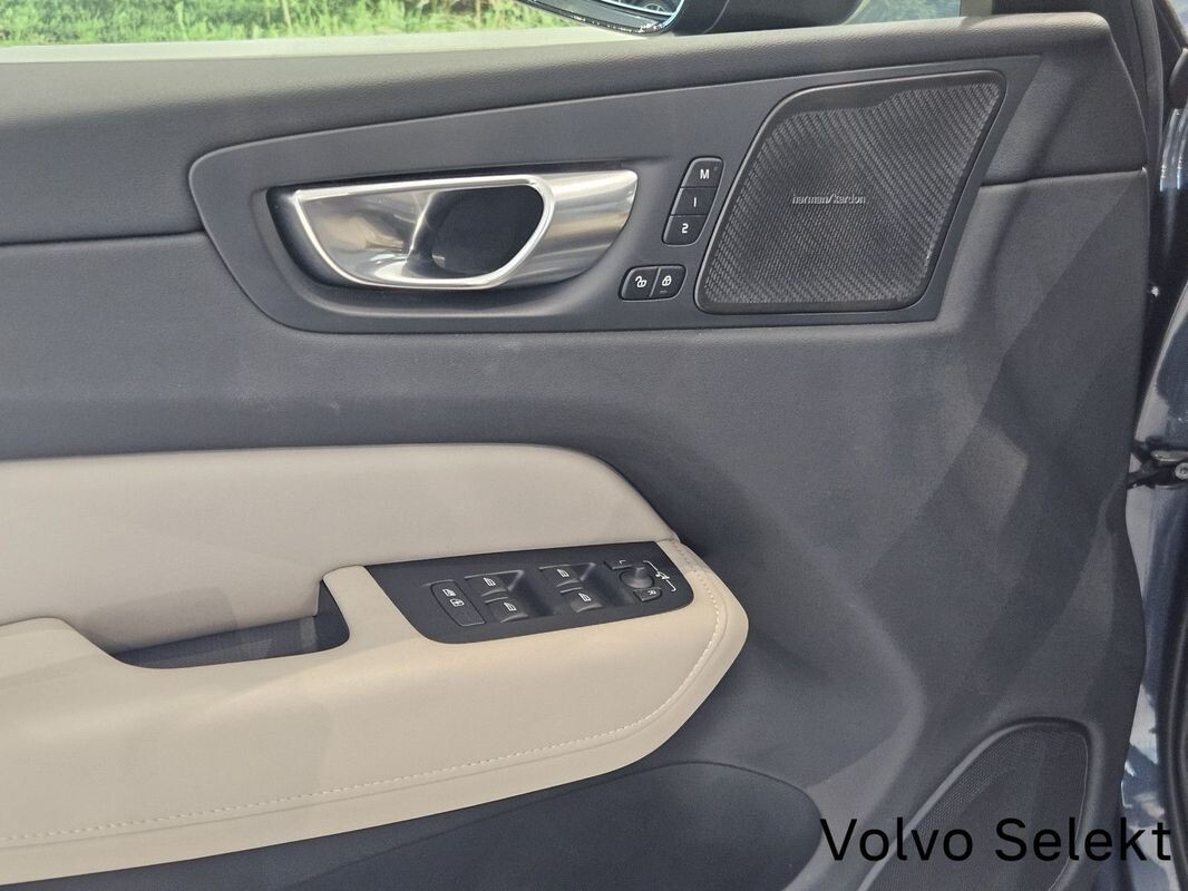 Volvo XC 60 - zdjęcie 2