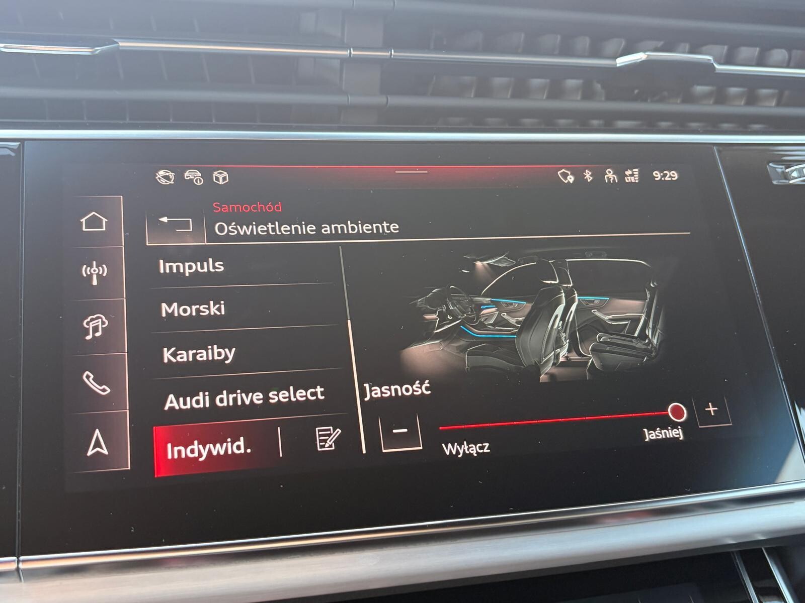 Audi Q8 - zdjęcie 36