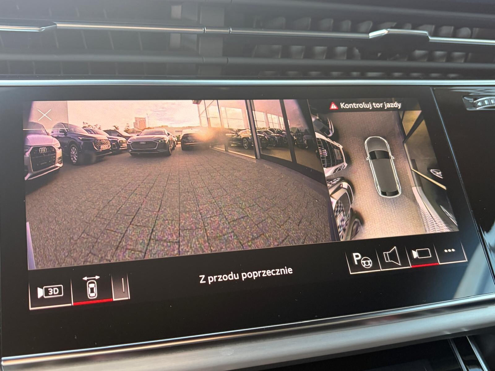 Audi Q8 - zdjęcie 30