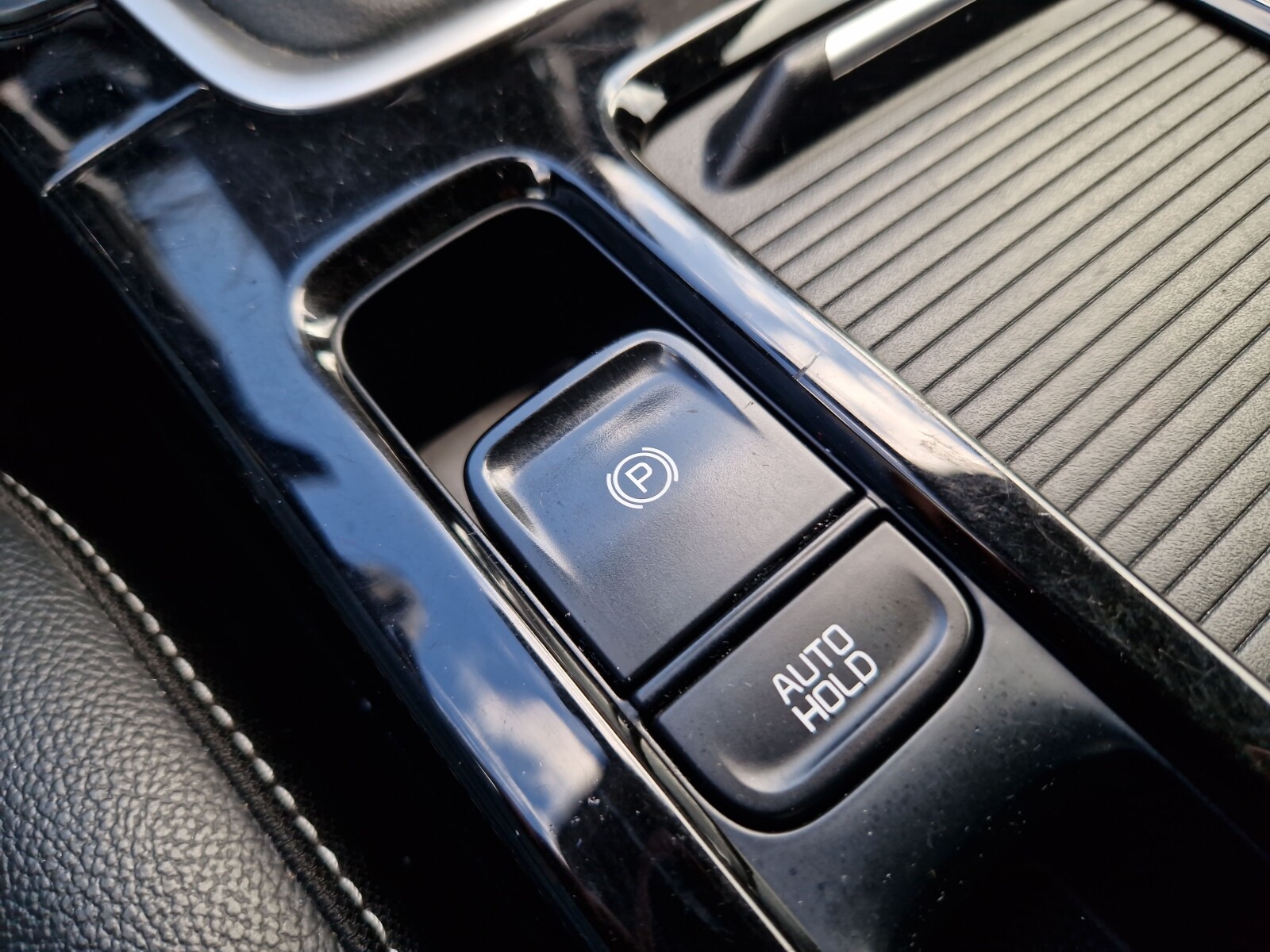 Kia Ceed - zdjęcie 22