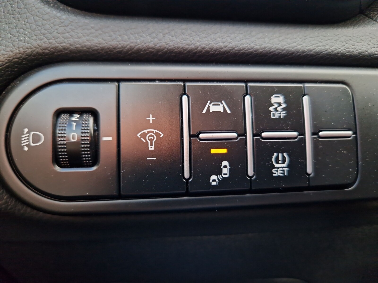 Kia Ceed - zdjęcie 15