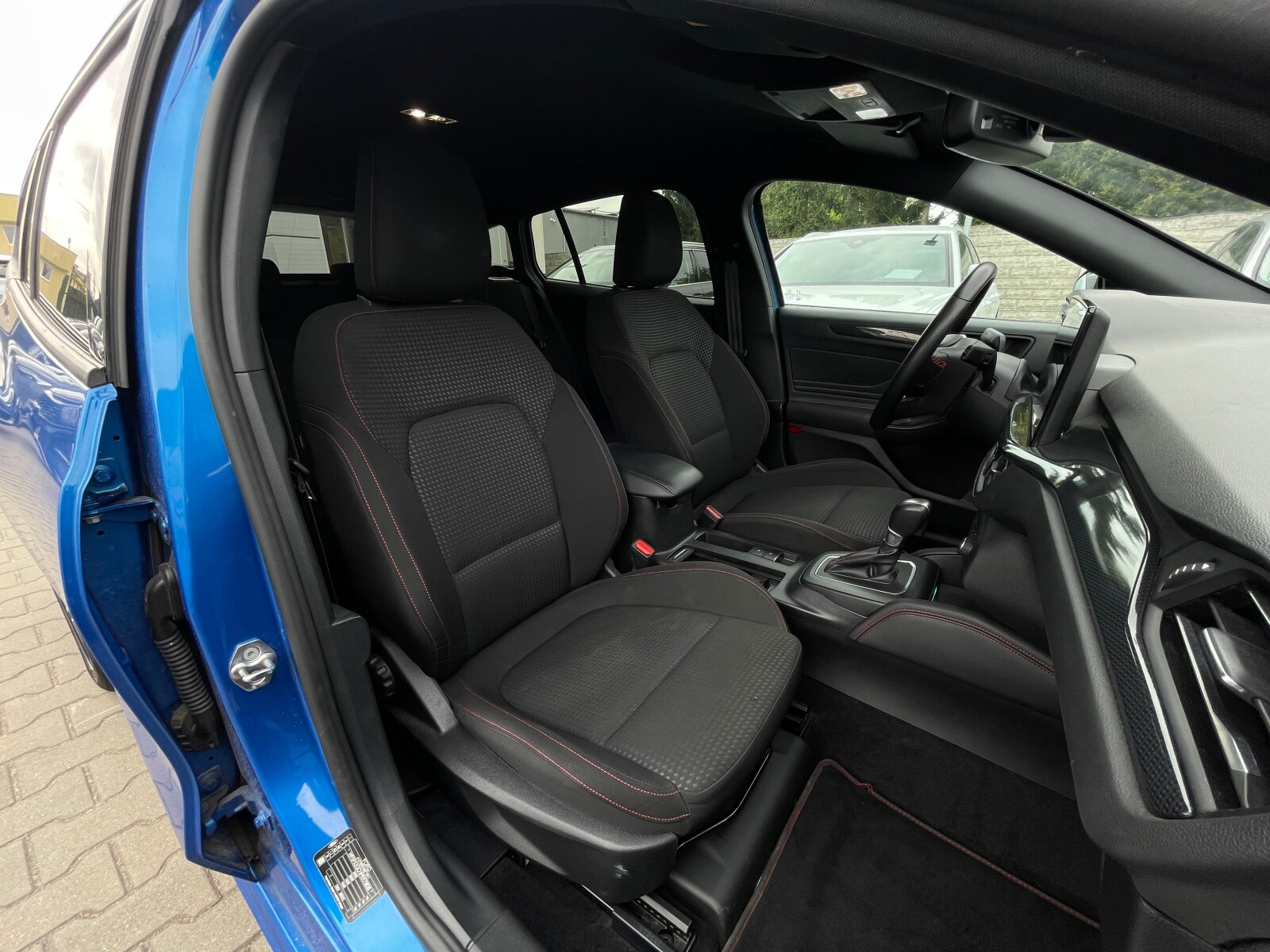 Ford Focus - zdjęcie 15