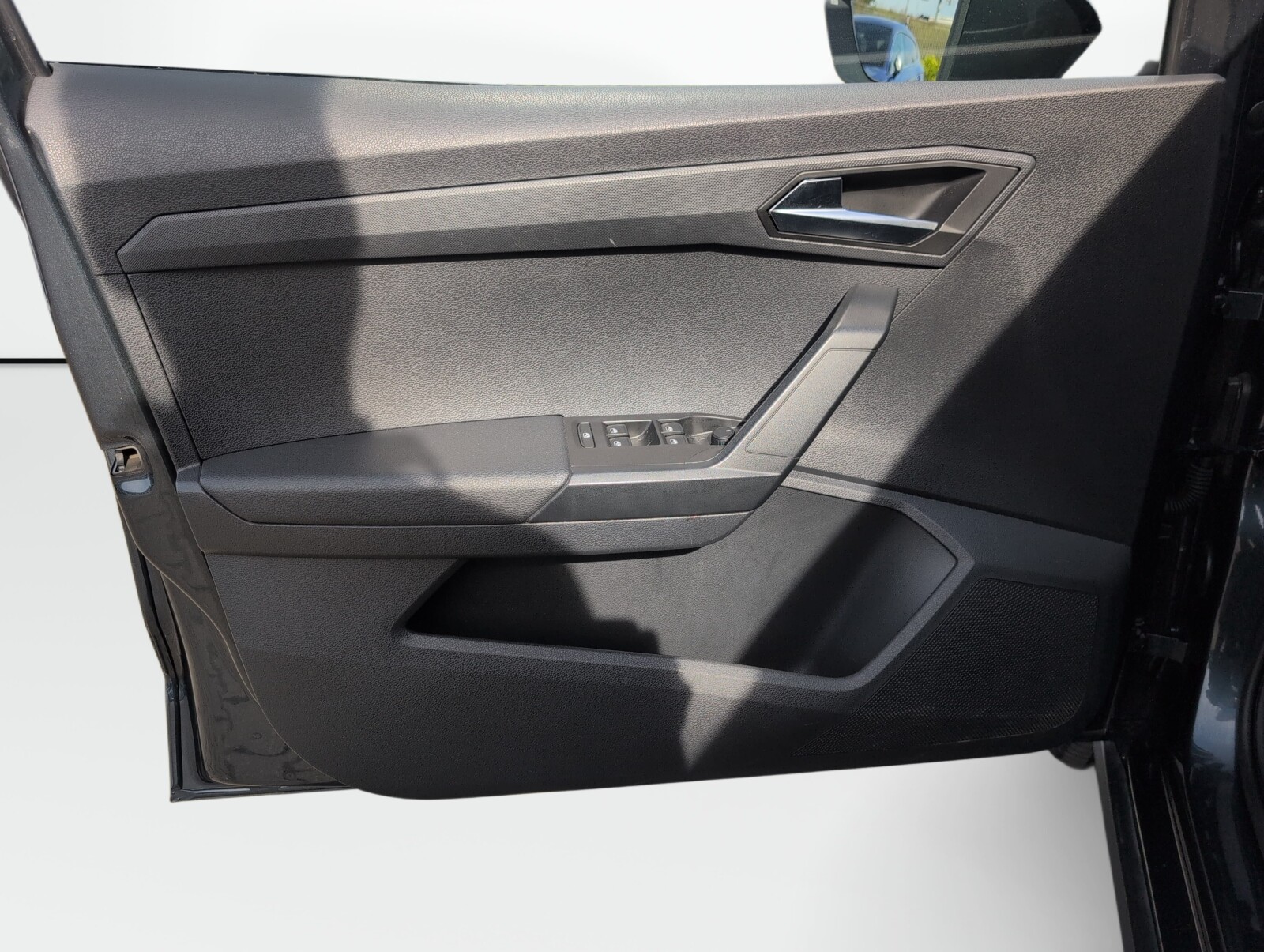 Seat Arona - zdjęcie 16