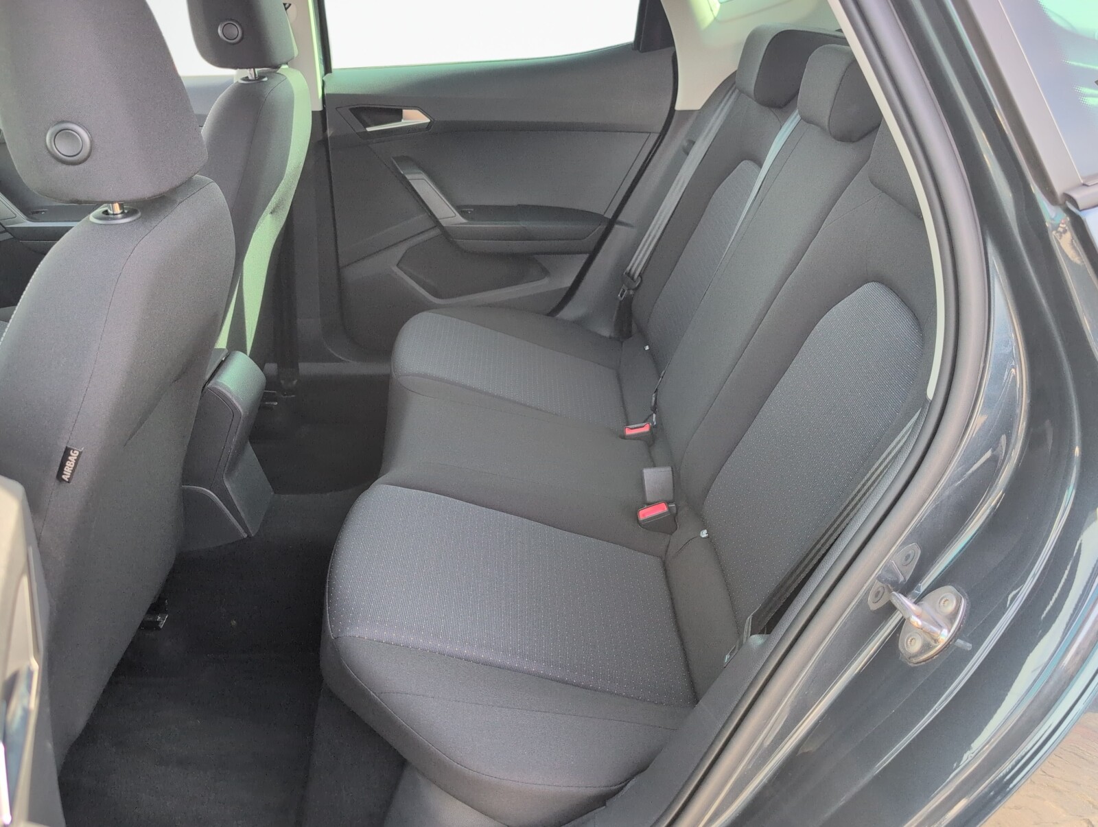 Seat Arona - zdjęcie 10