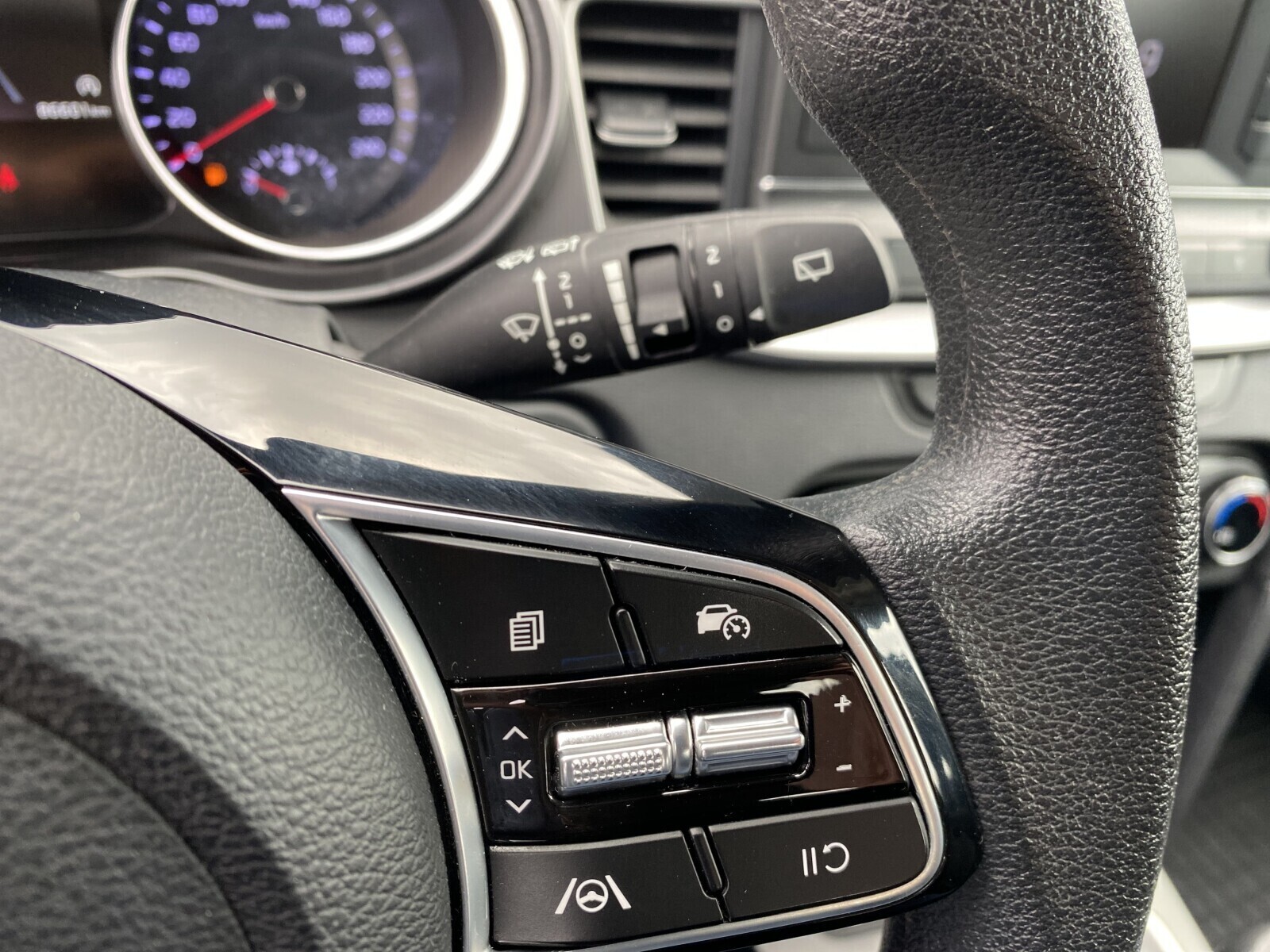 Kia Ceed - zdjęcie 19