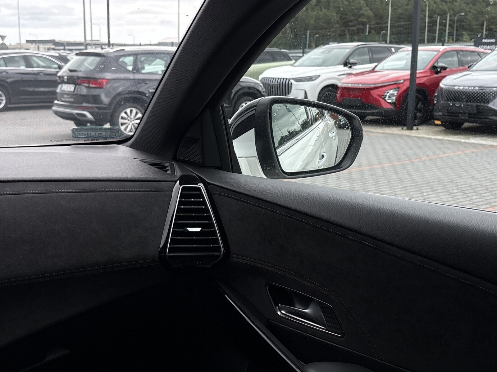DS Automobiles DS 7 Crossback - zdjęcie 13