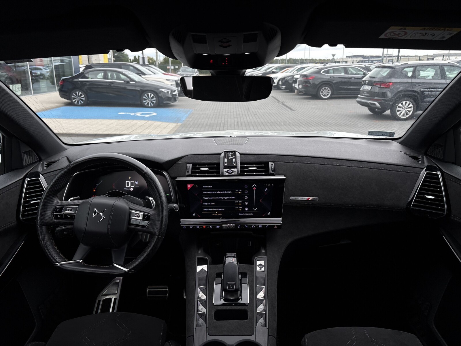 DS Automobiles DS 7 Crossback - zdjęcie 17