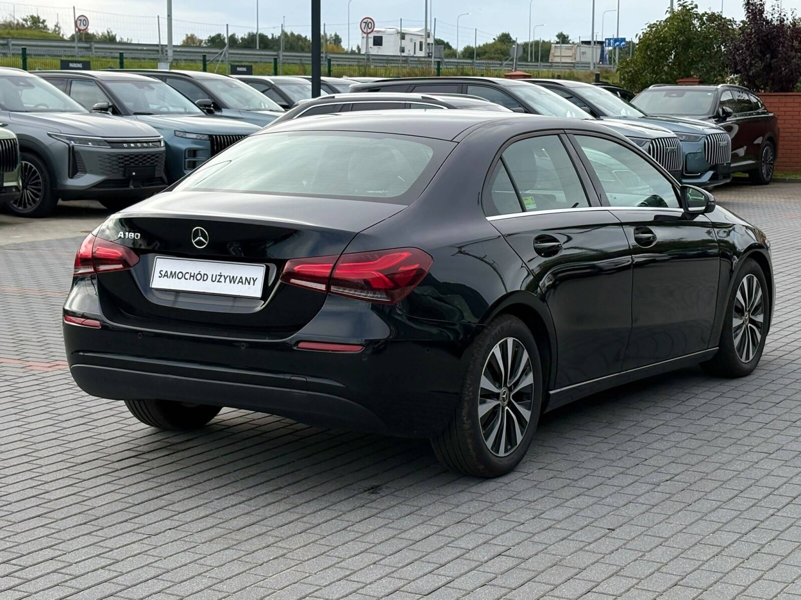 Mercedes-Benz A 180 - zdjęcie 7