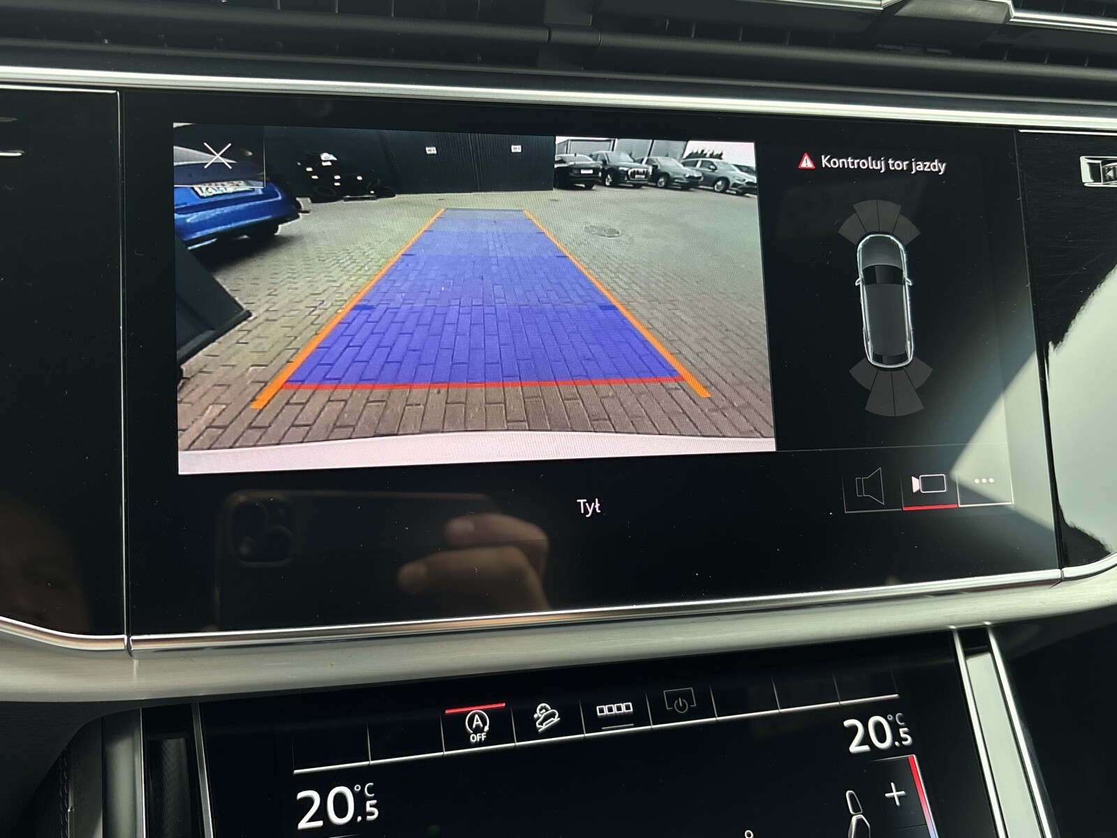 Audi Q8 - zdjęcie 24