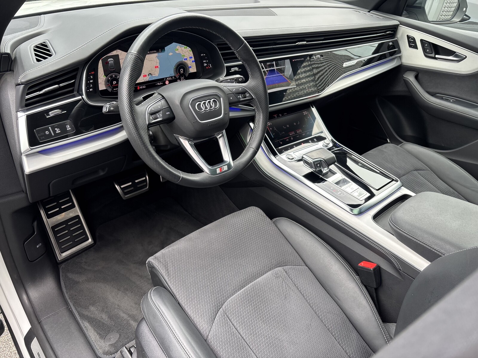Audi Q8 - zdjęcie 18