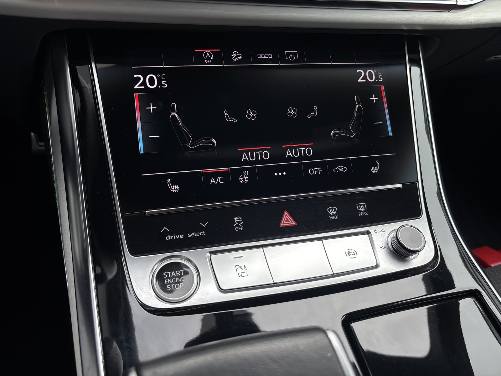 Audi Q8 - zdjęcie 20