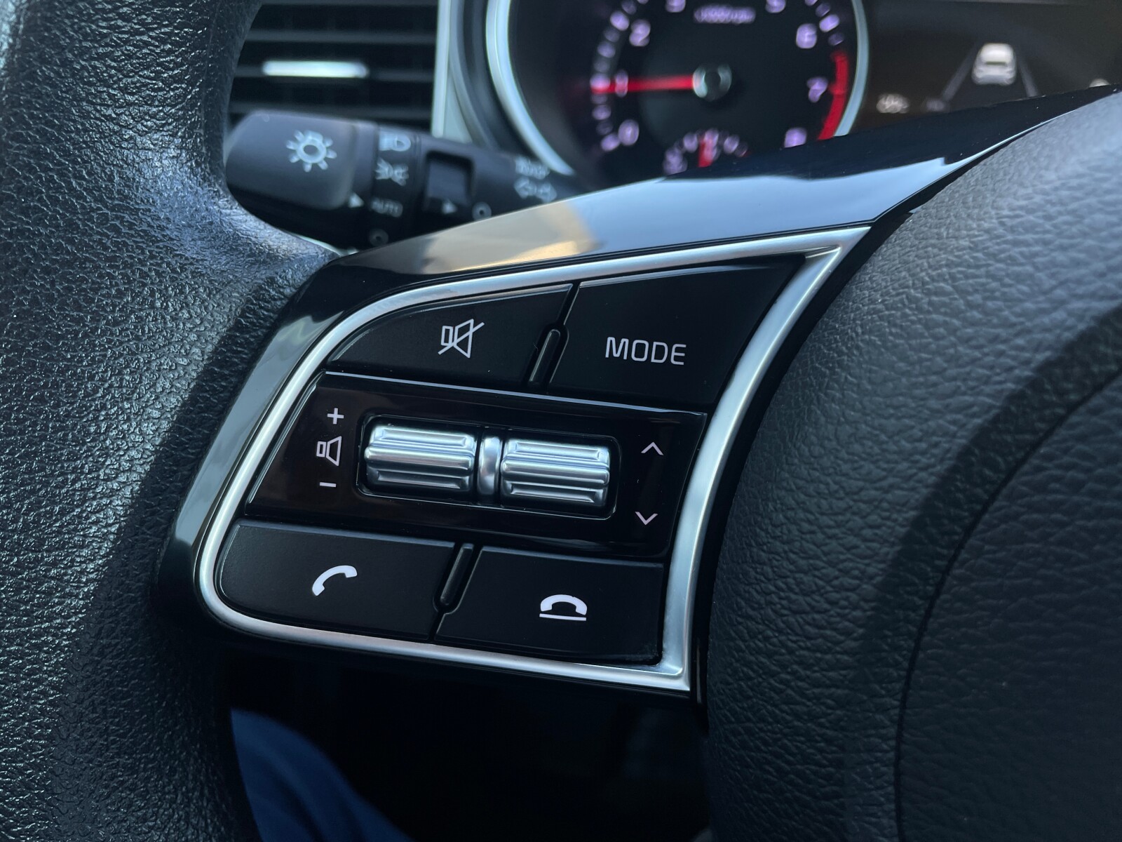 Kia Ceed - zdjęcie 20