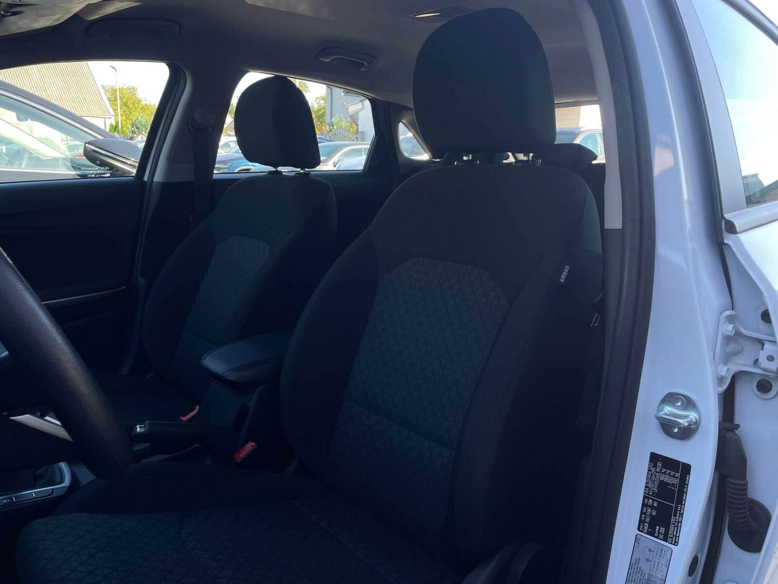 Kia Ceed - zdjęcie 9