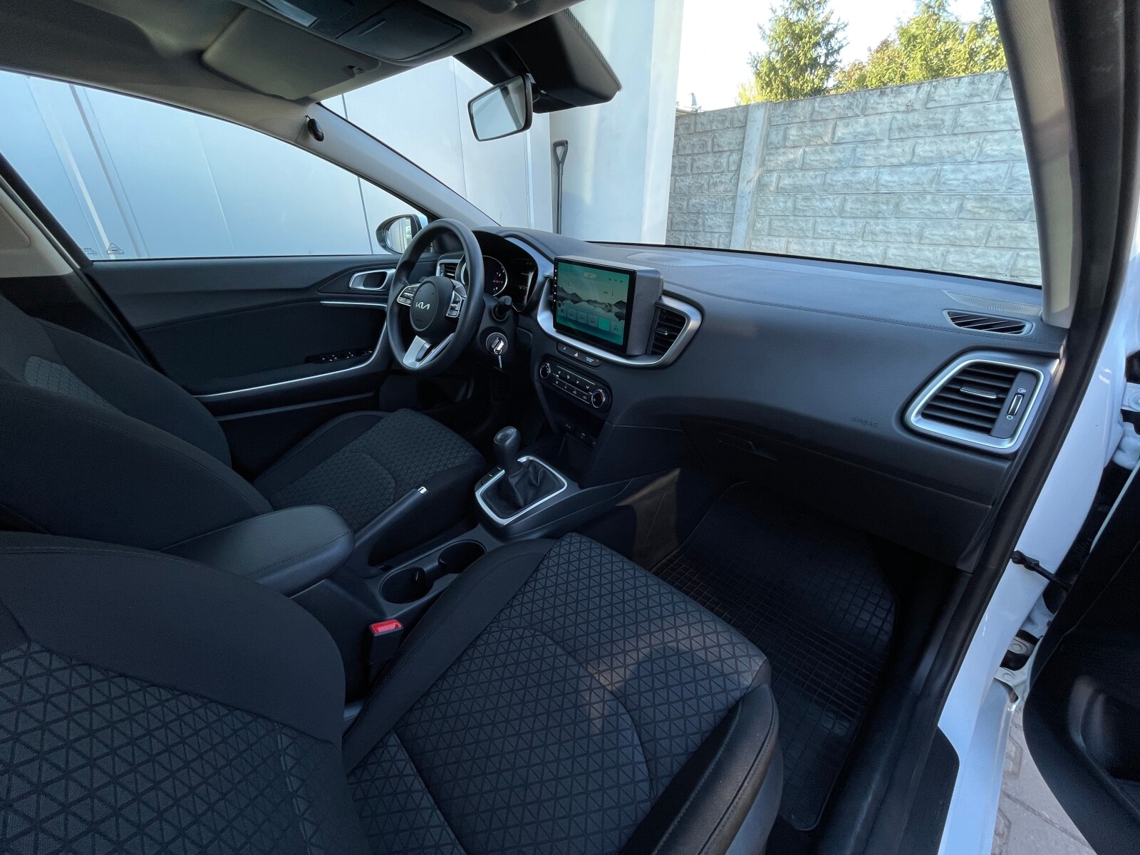 Kia Ceed - zdjęcie 15