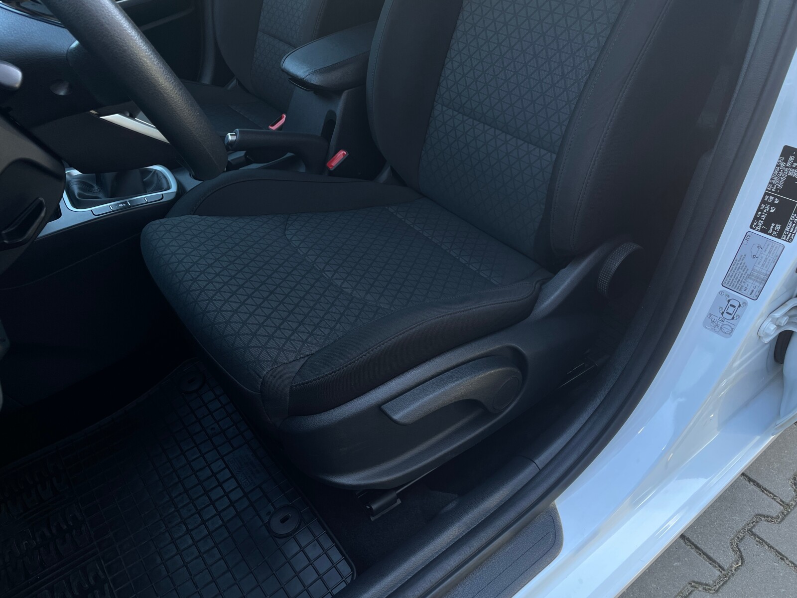 Kia Ceed - zdjęcie 10