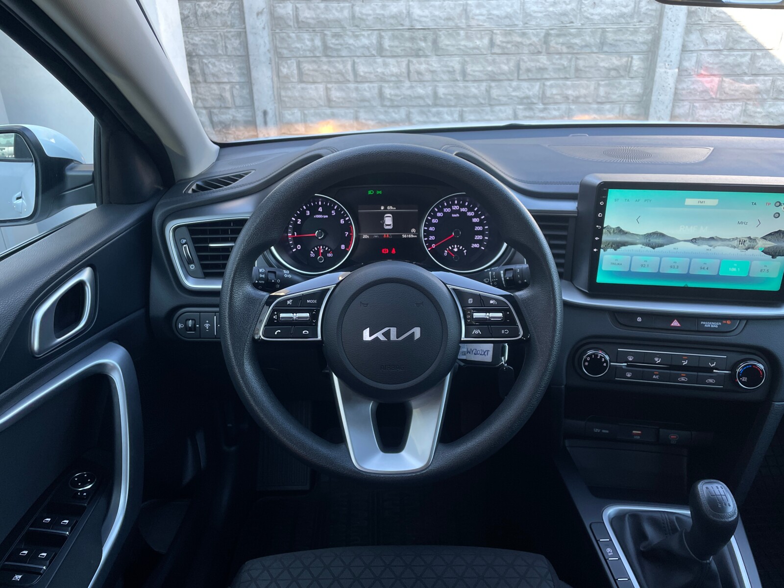 Kia Ceed - zdjęcie 19