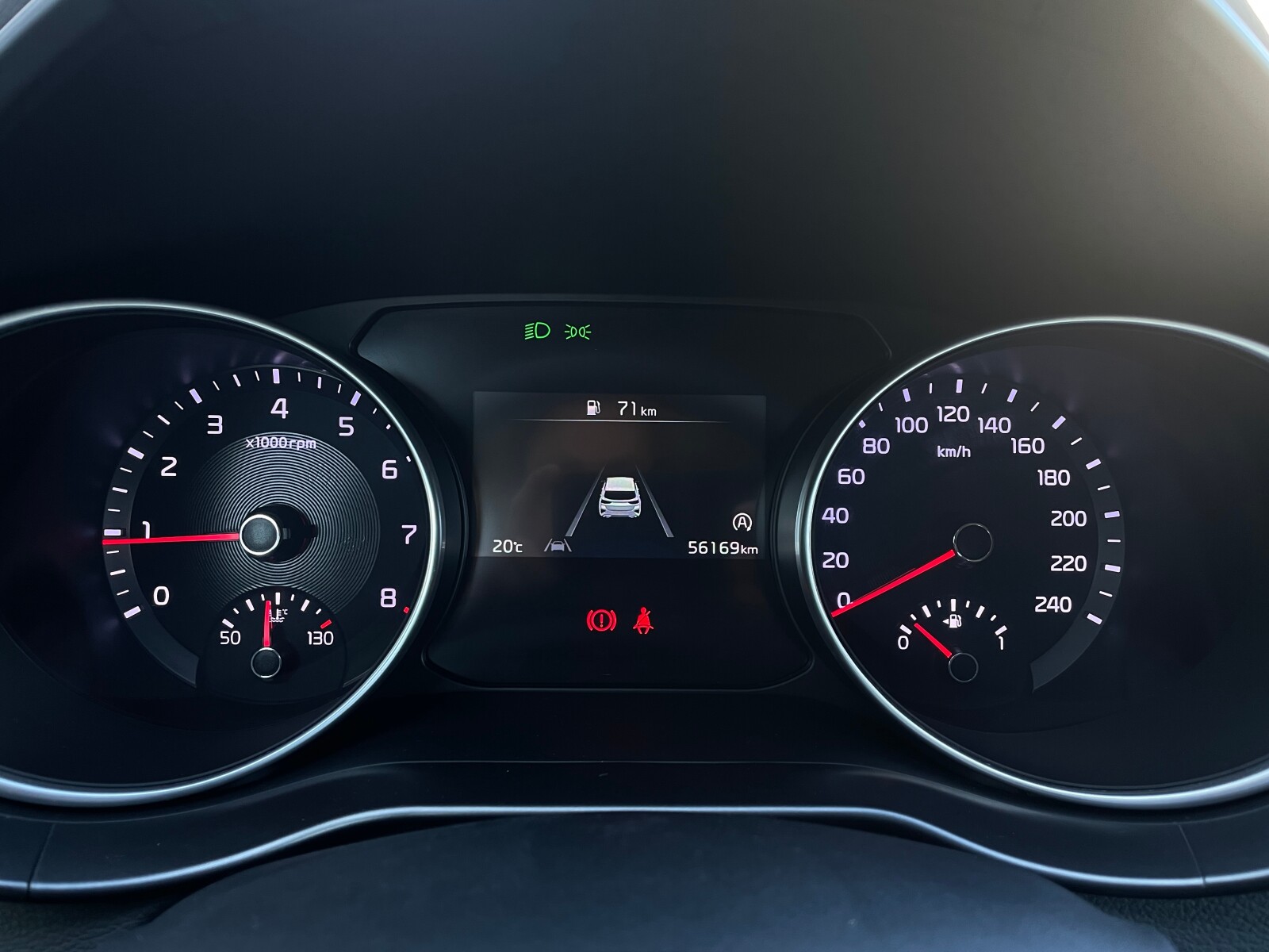 Kia Ceed - zdjęcie 24