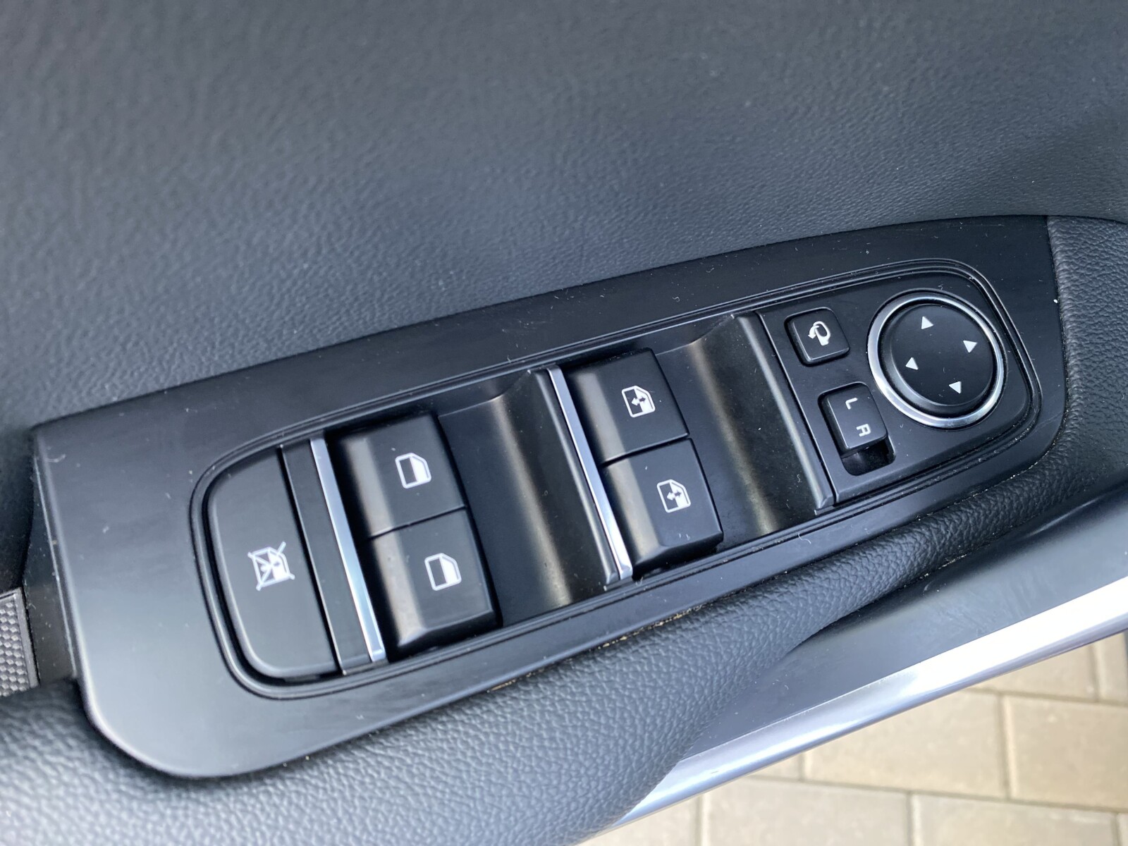 Kia Ceed - zdjęcie 14