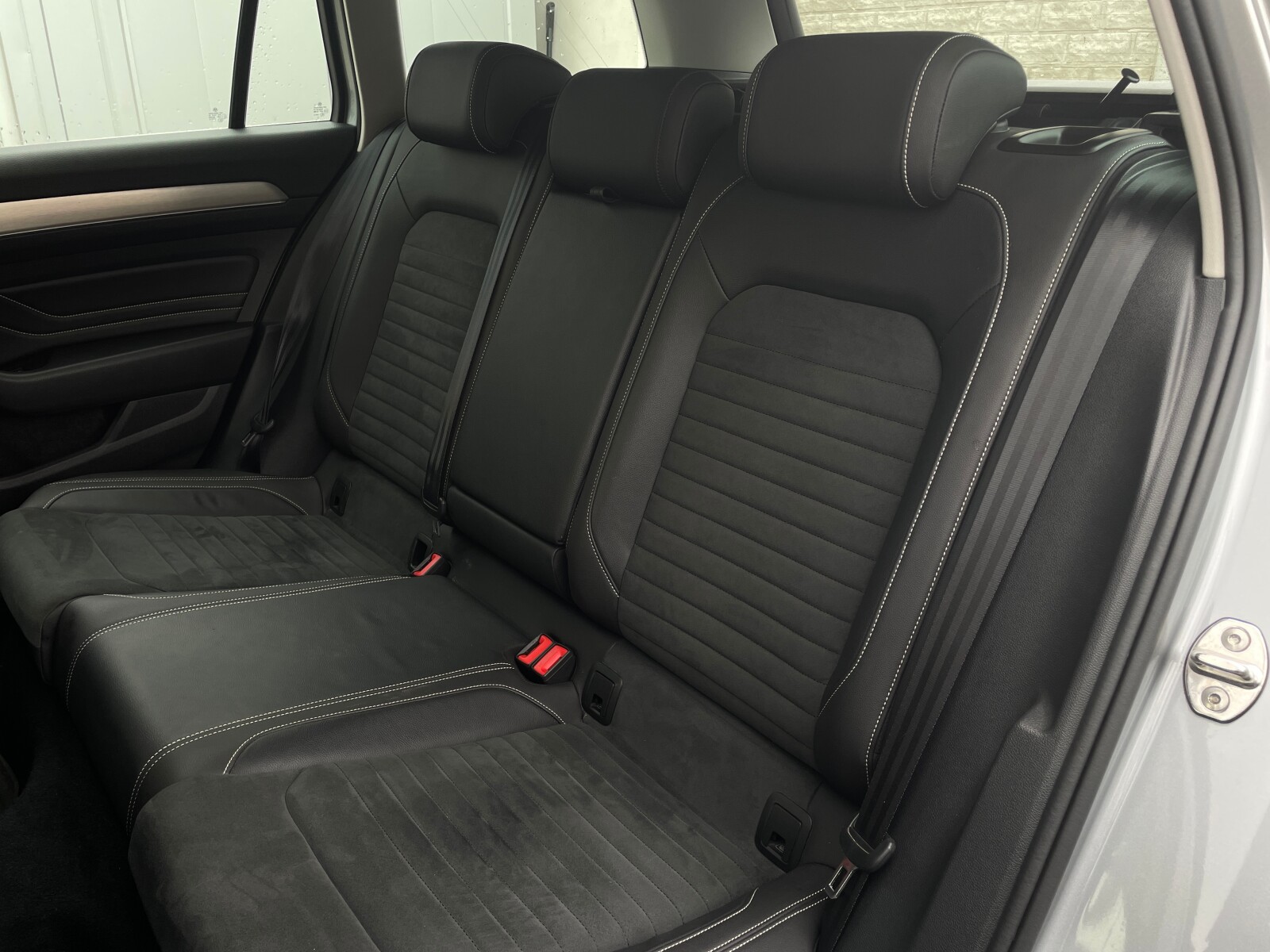 Volkswagen Passat Variant - zdjęcie 12