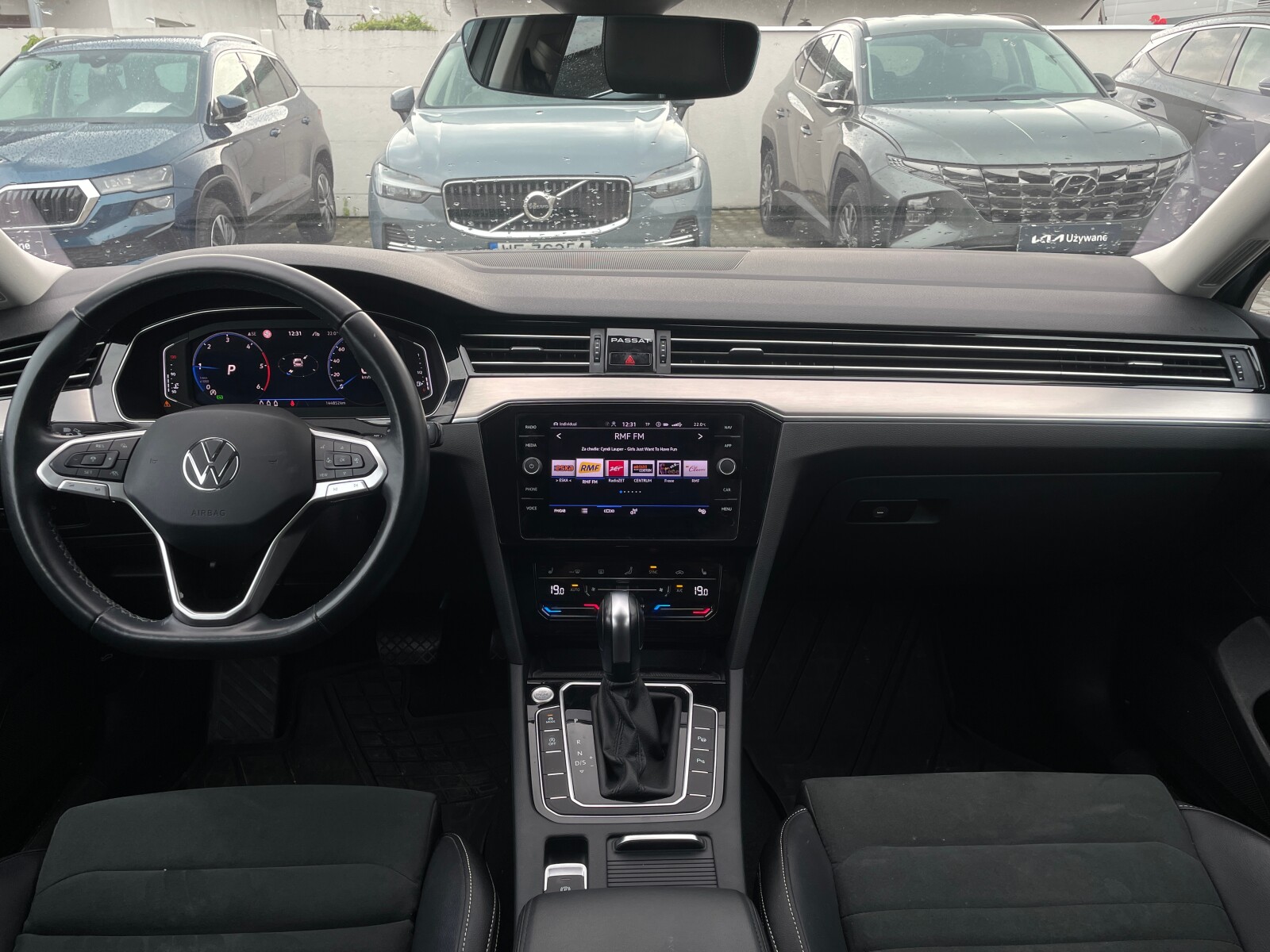 Volkswagen Passat Variant - zdjęcie 20