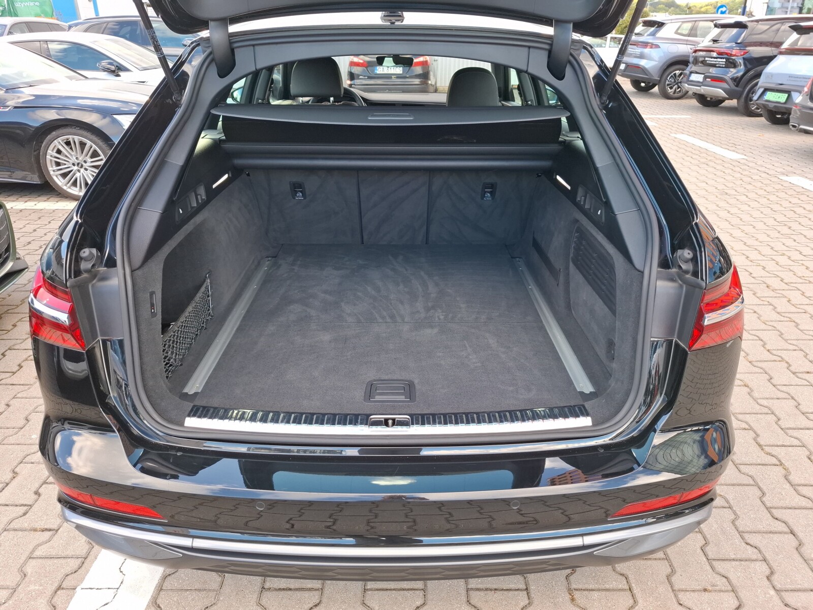 Audi A6 Avant - zdjęcie 15