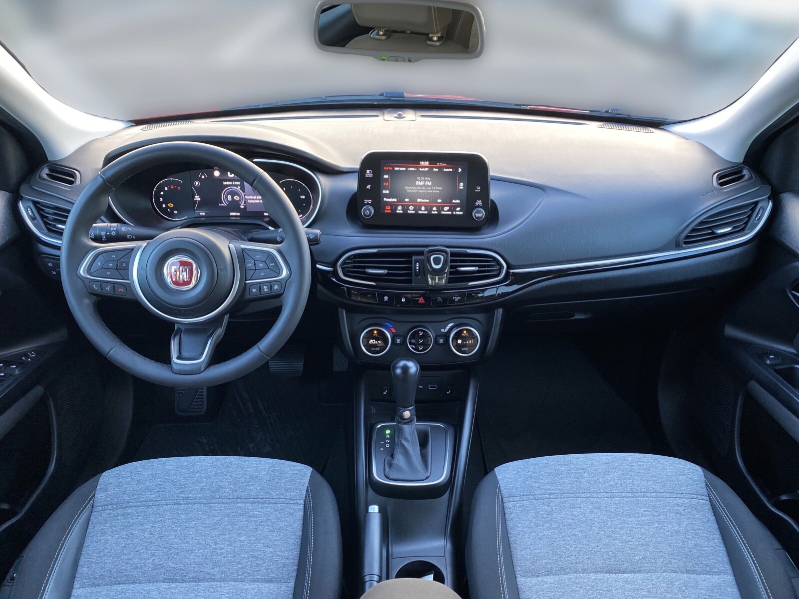 Fiat Tipo - zdjęcie 14