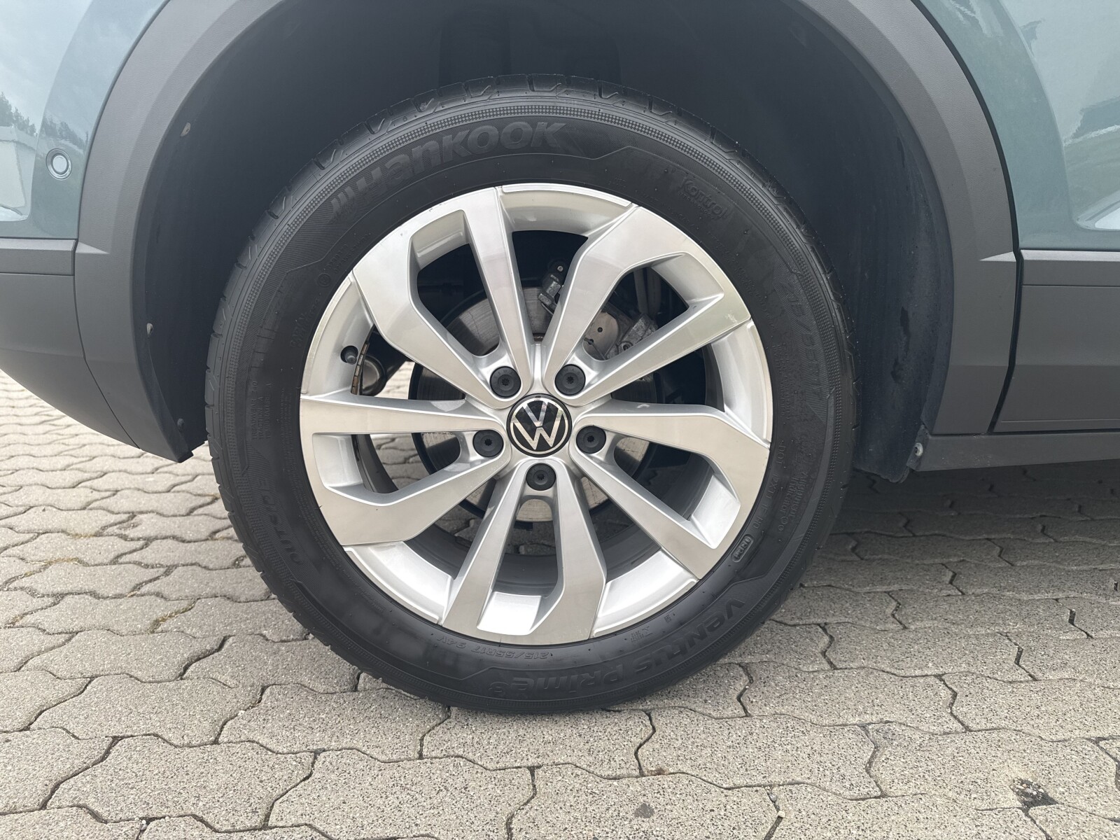 Volkswagen T-Roc - zdjęcie 31