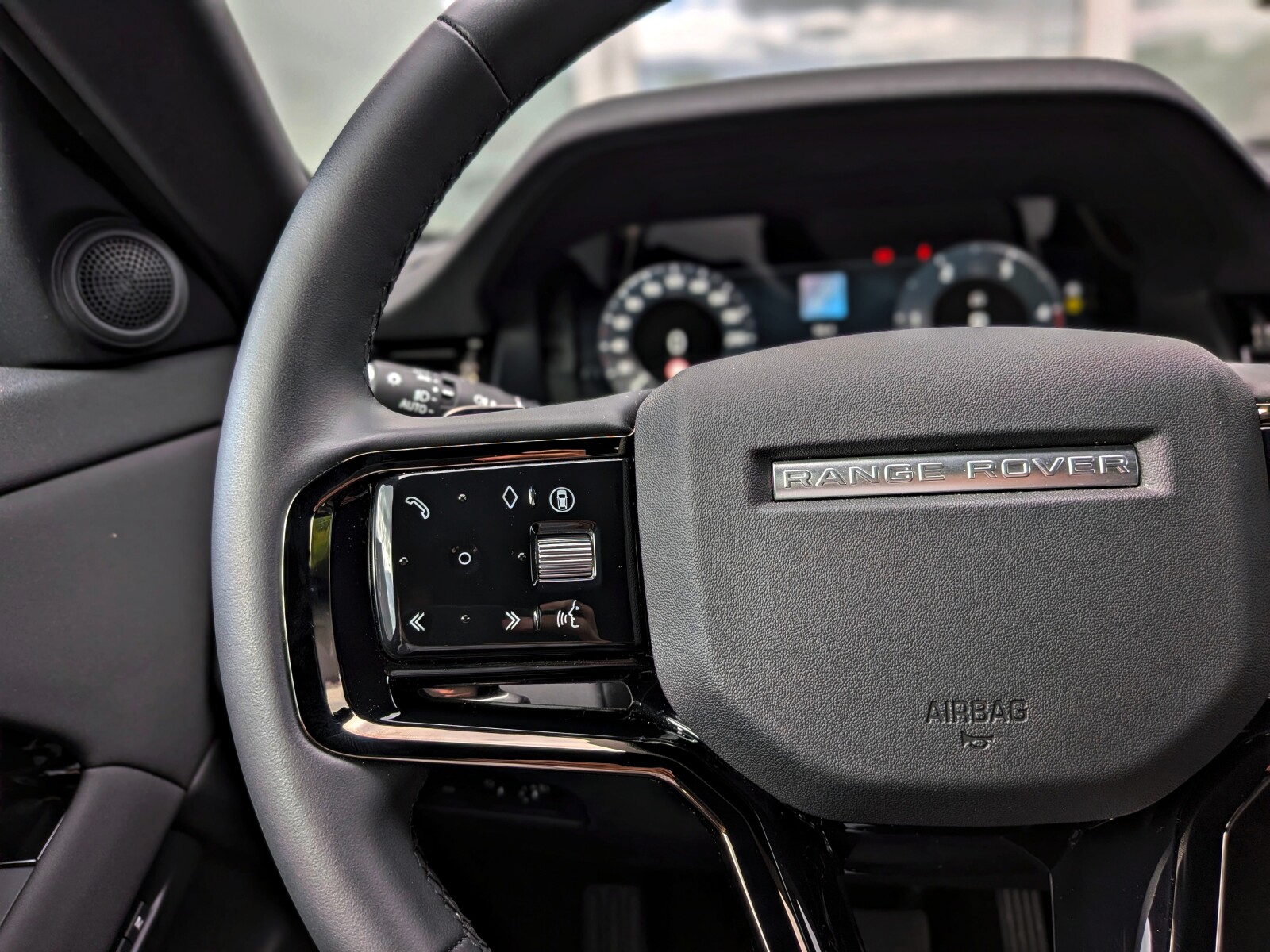 Land Rover Range Rover Evoque - zdjęcie 22