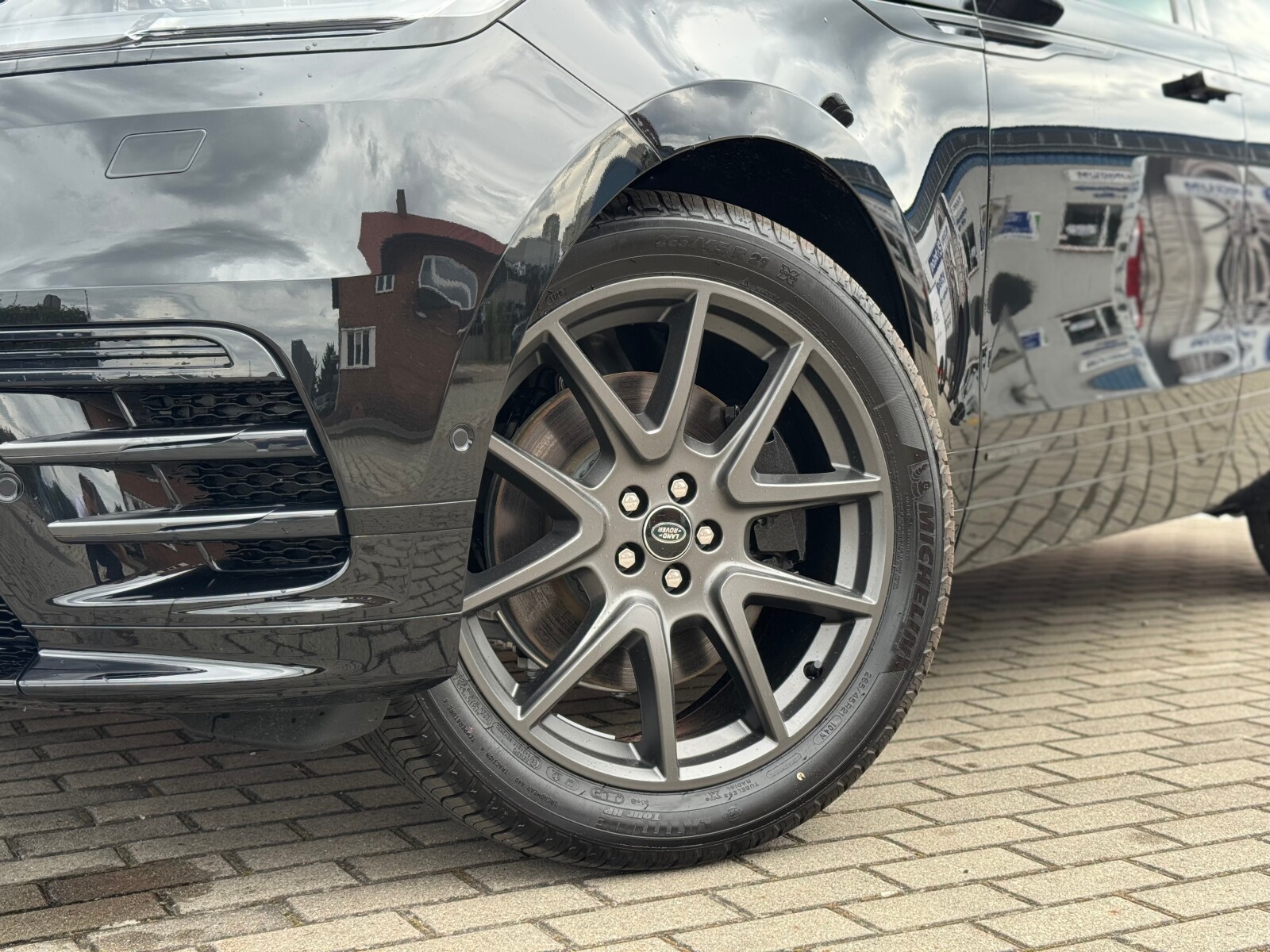 Land Rover Range Rover Velar - zdjęcie 4