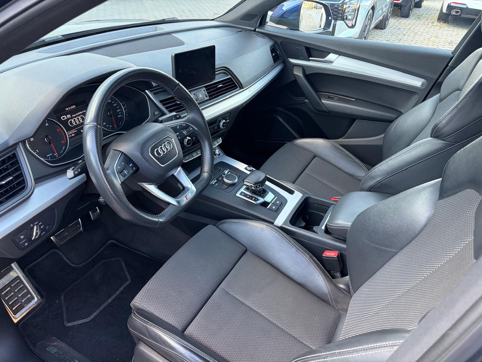 Audi Q5 - zdjęcie 3