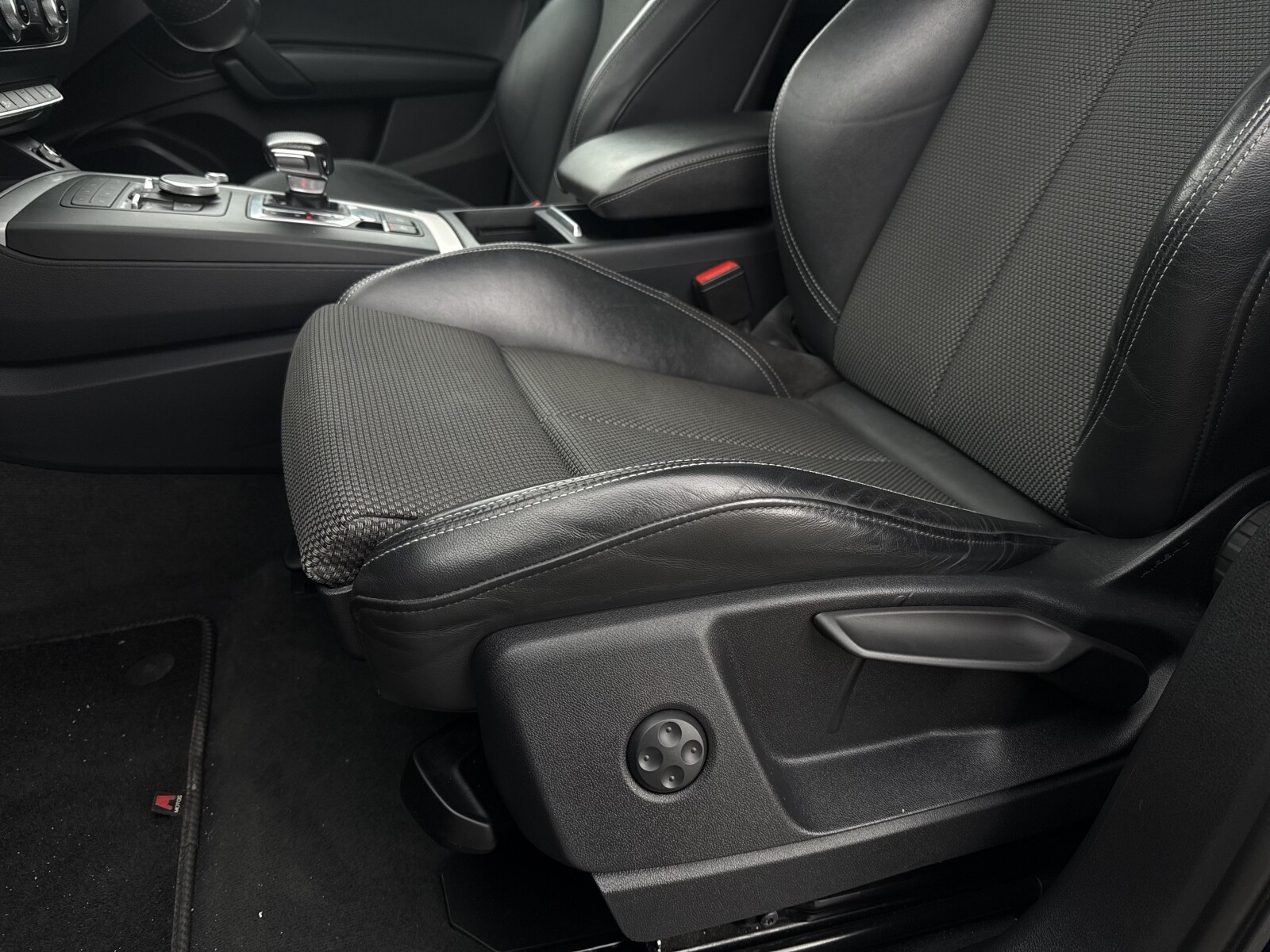 Audi Q5 - zdjęcie 11