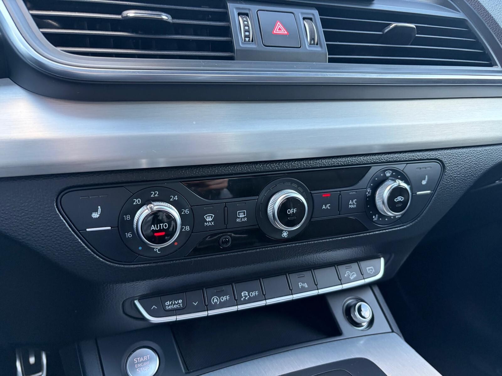 Audi Q5 - zdjęcie 15