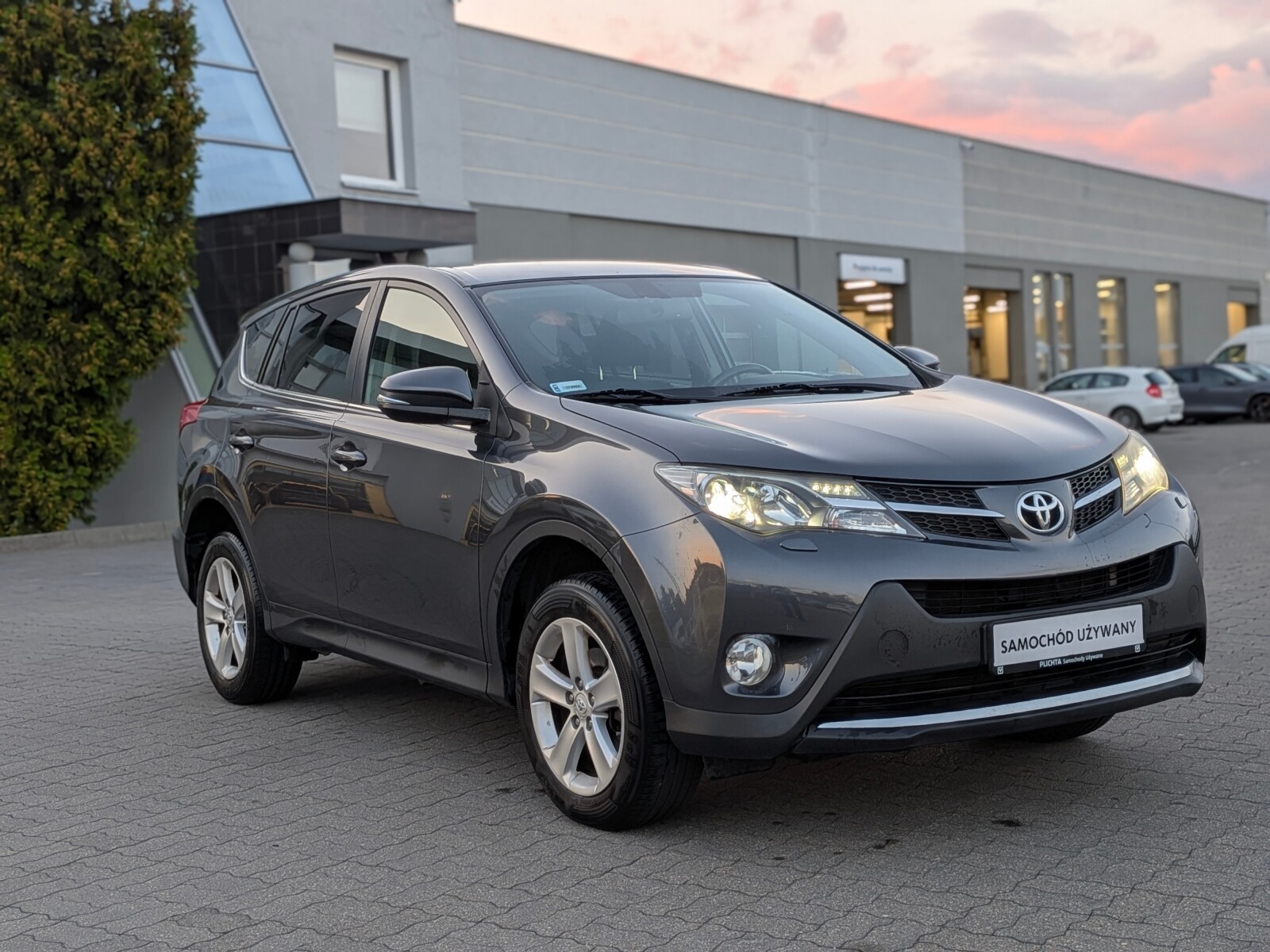 Toyota RAV 4 - zdjęcie 3