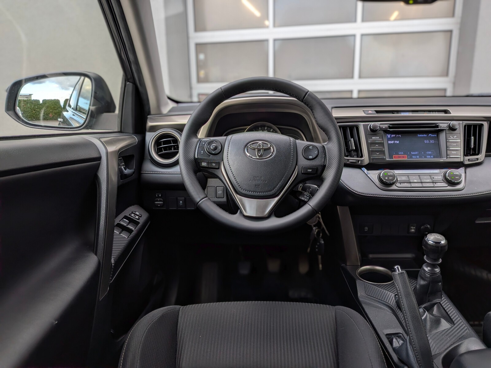 Toyota RAV 4 - zdjęcie 18