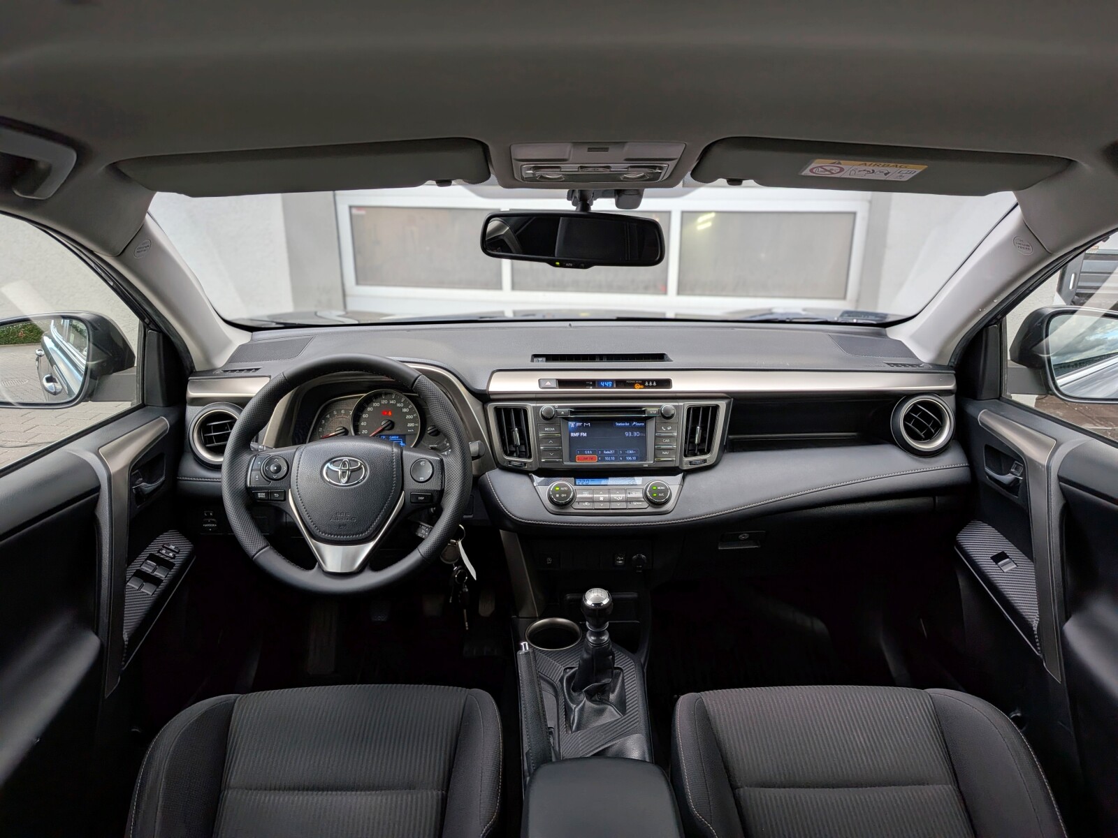 Toyota RAV 4 - zdjęcie 16
