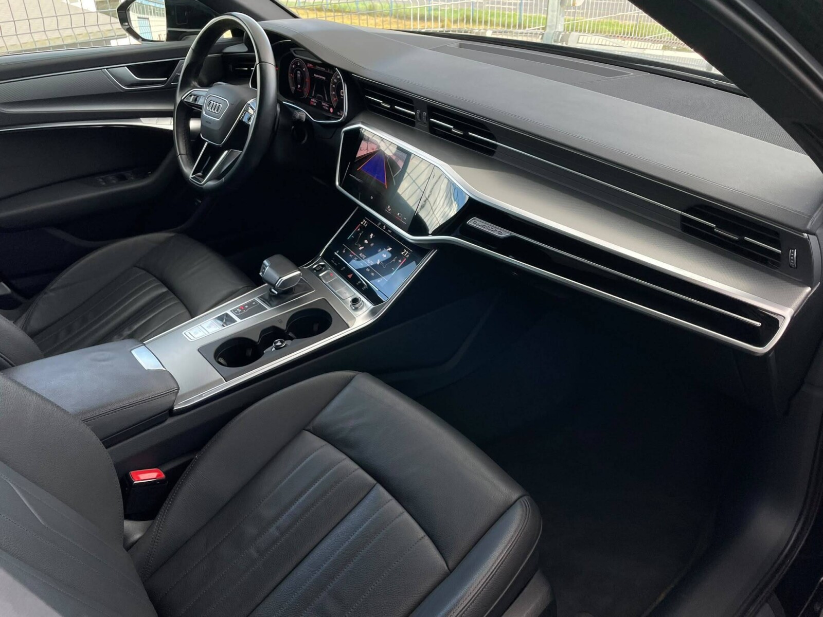 Audi A6 Avant - zdjęcie 22