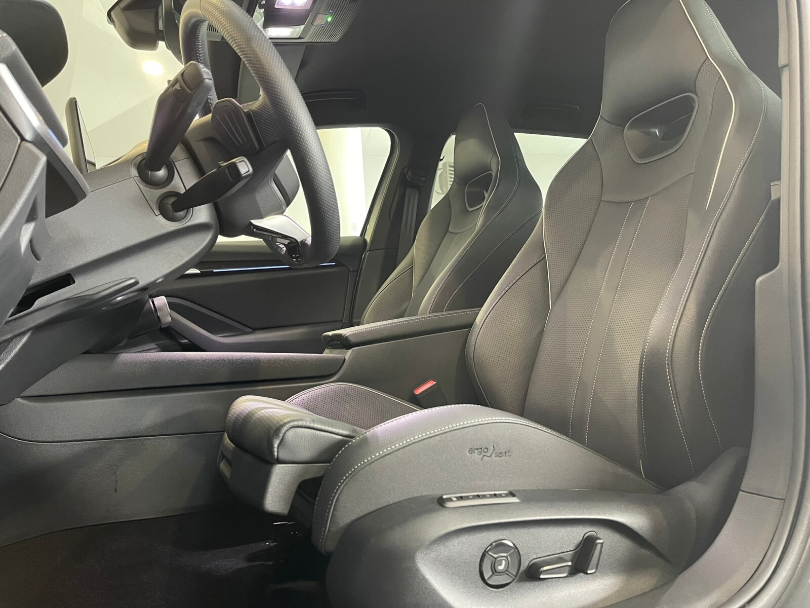 Škoda Superb Combi - zdjęcie 15