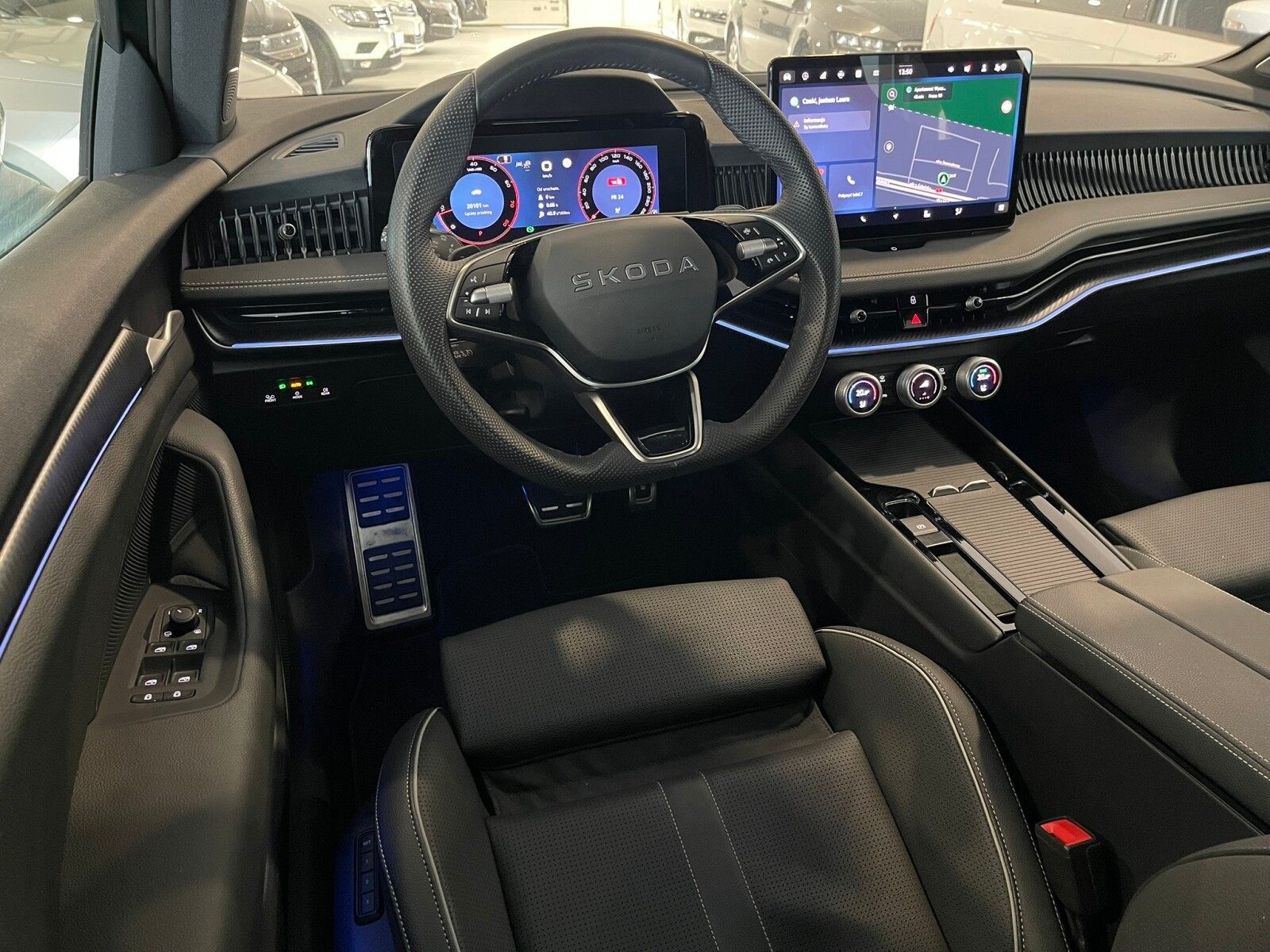 Škoda Superb Combi - zdjęcie 17
