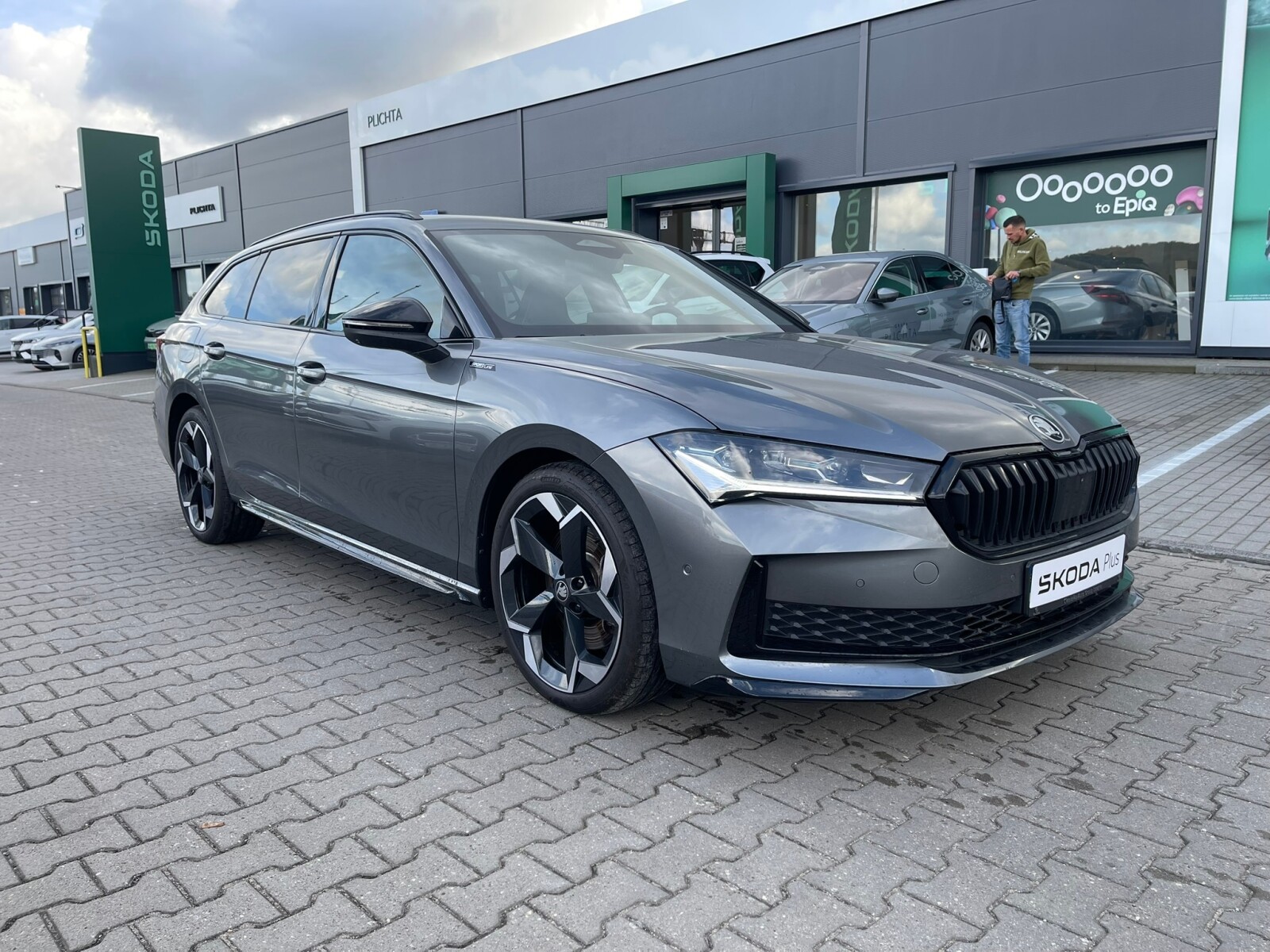 Škoda Superb Combi - zdjęcie 3