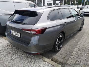 Škoda Superb Combi - zdjęcie 2
