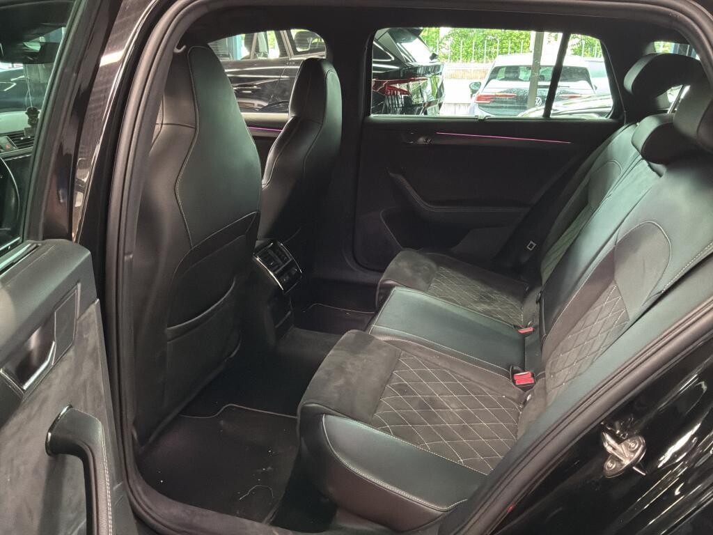 Škoda Superb Combi - zdjęcie 7