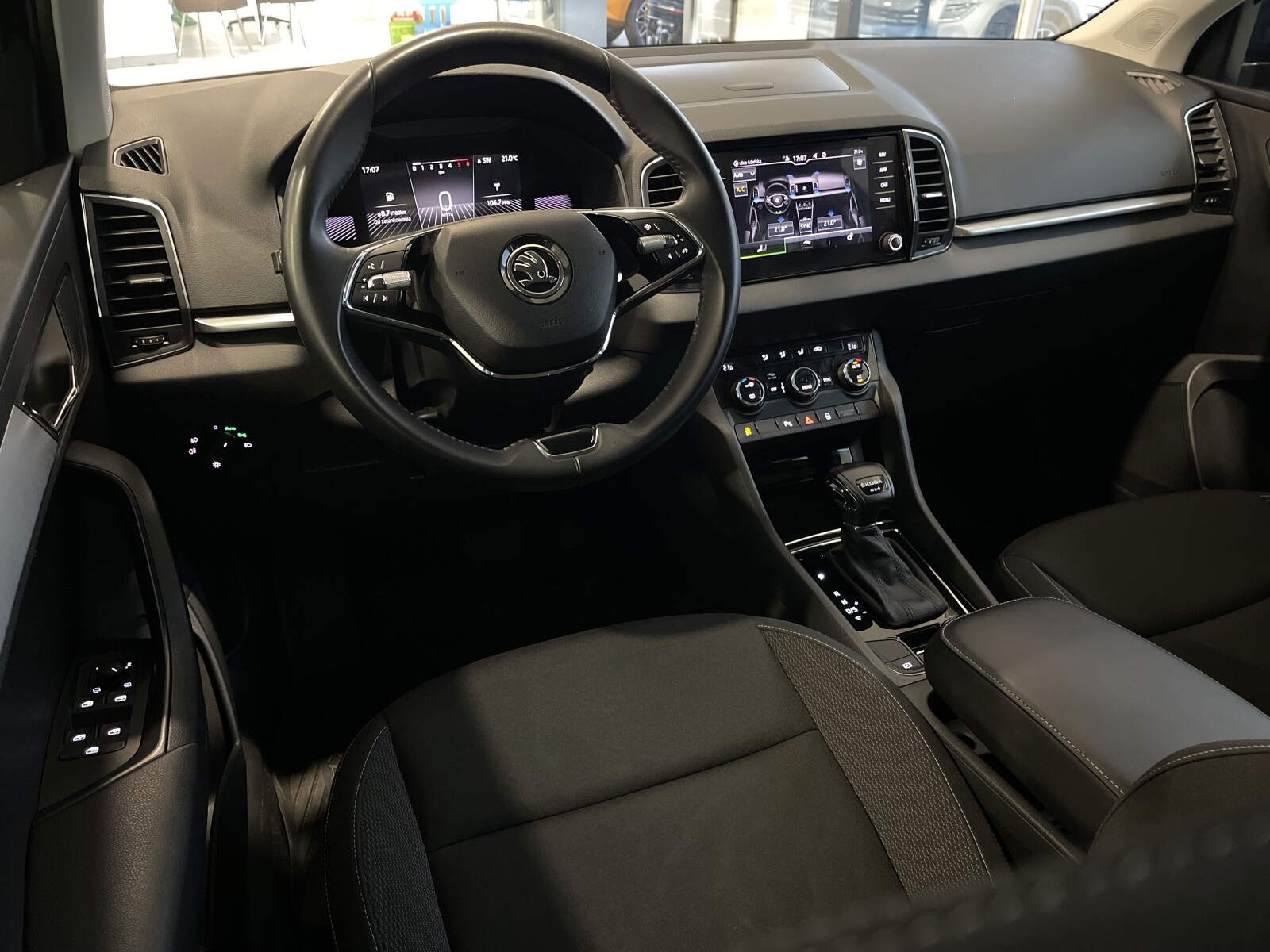 Škoda Karoq - zdjęcie 11