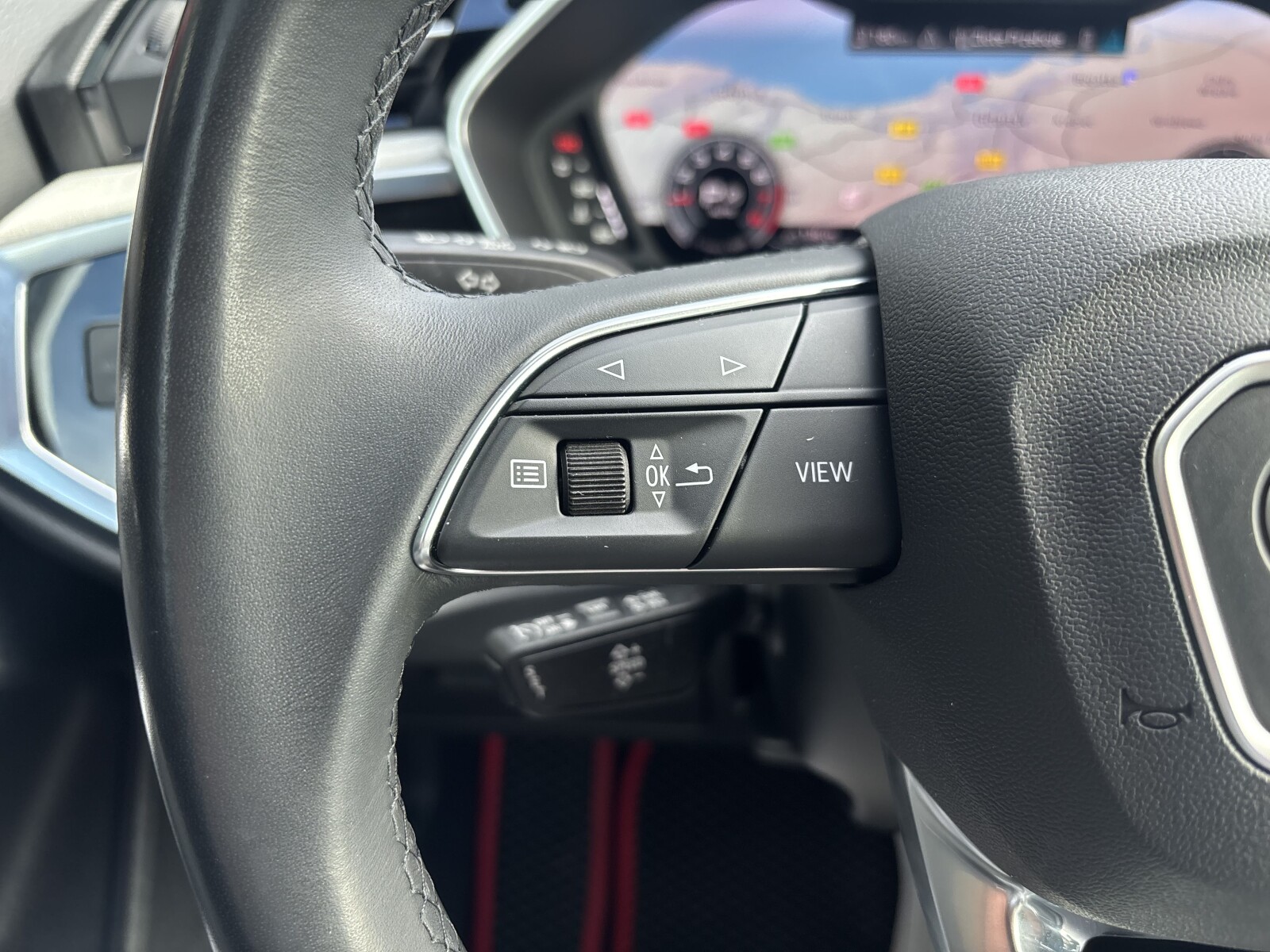 Audi Q3 Sportback - zdjęcie 11